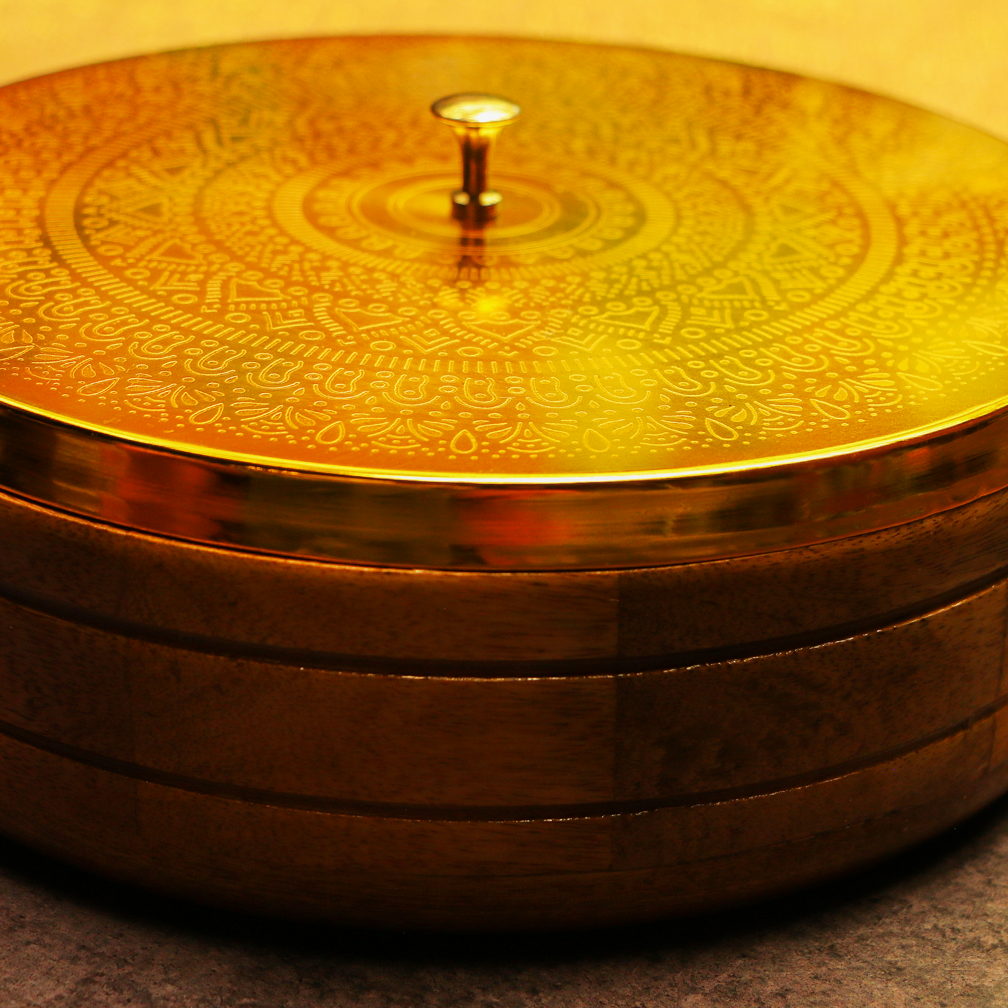 Finely Etched Mandala Chapati / Roti Box - 9 Inches Diameter with Tongs