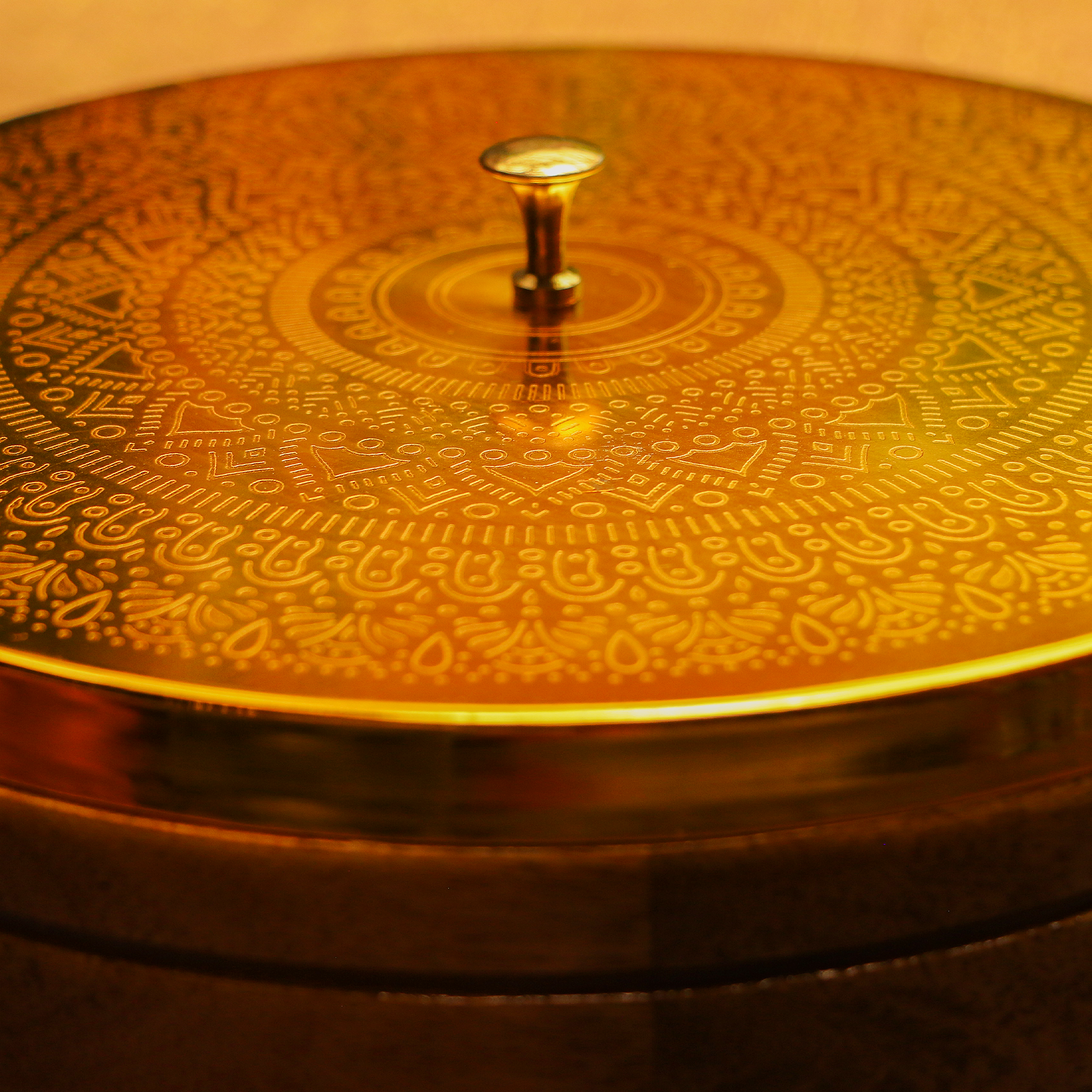 Finely Etched Mandala Chapati / Roti Box - 9 Inches Diameter with Tongs