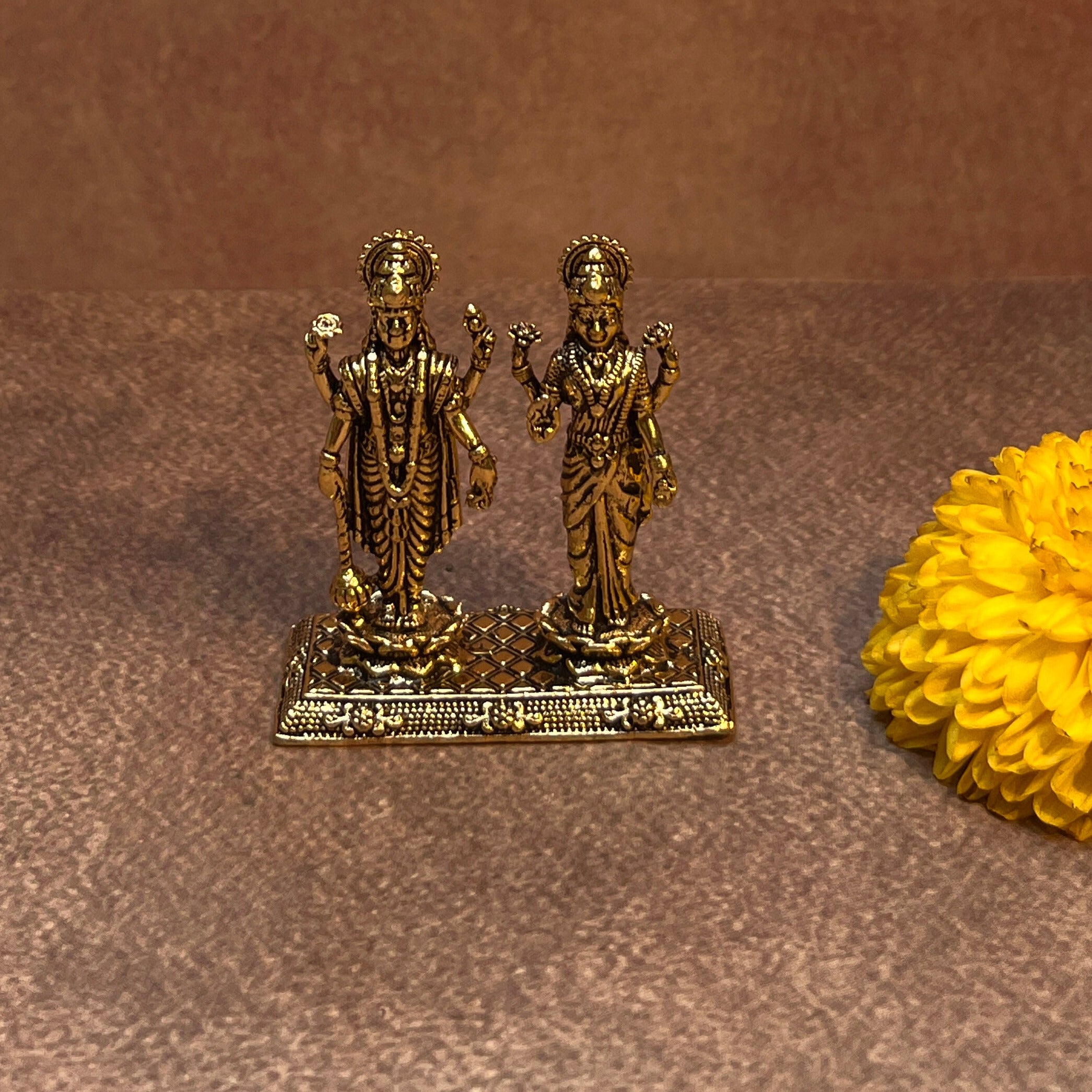 AMBI Pure Brass Vishnu and Laxmi Idol for Home Mandir Puja