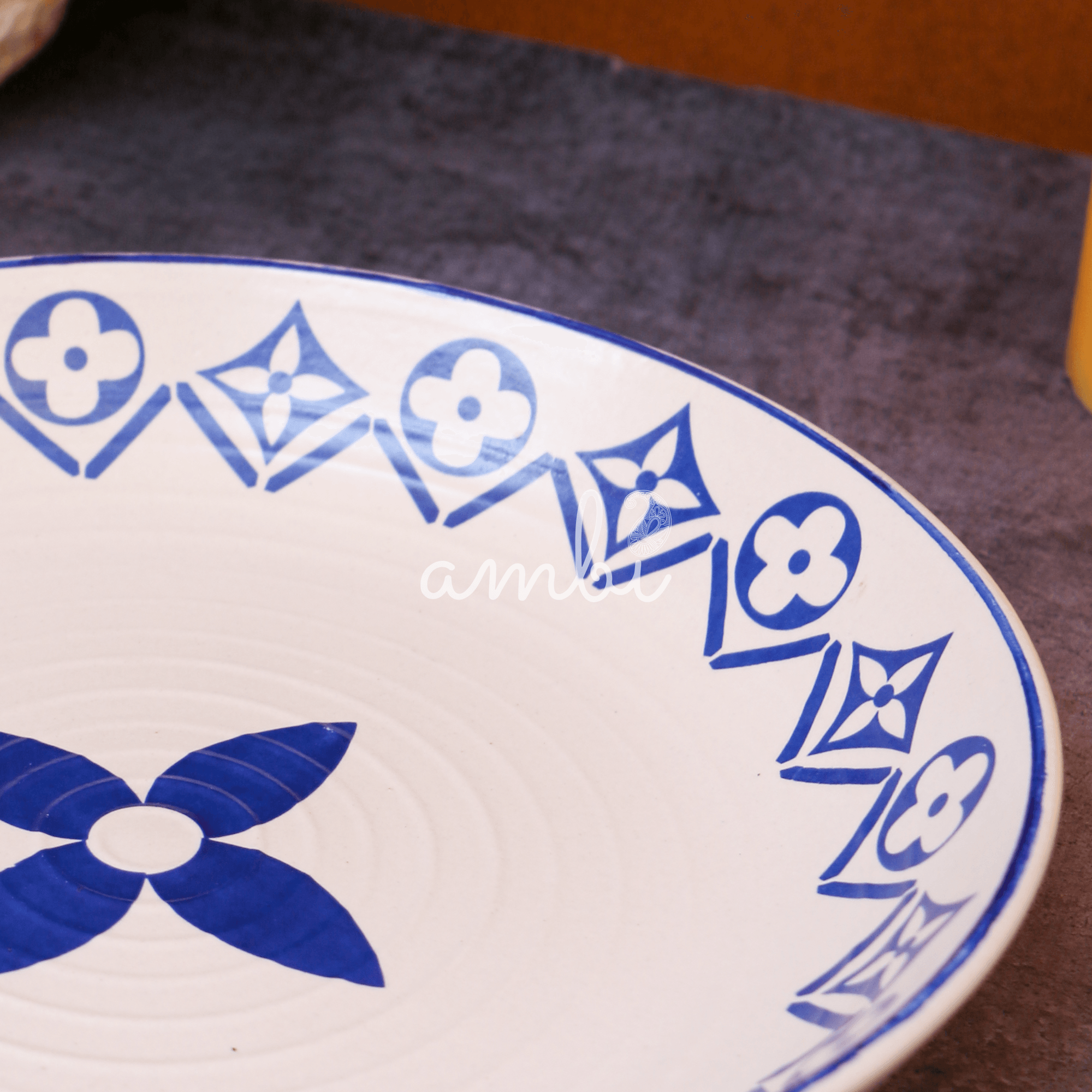 Ambi Stoneware Large Decal Platter 23 cm