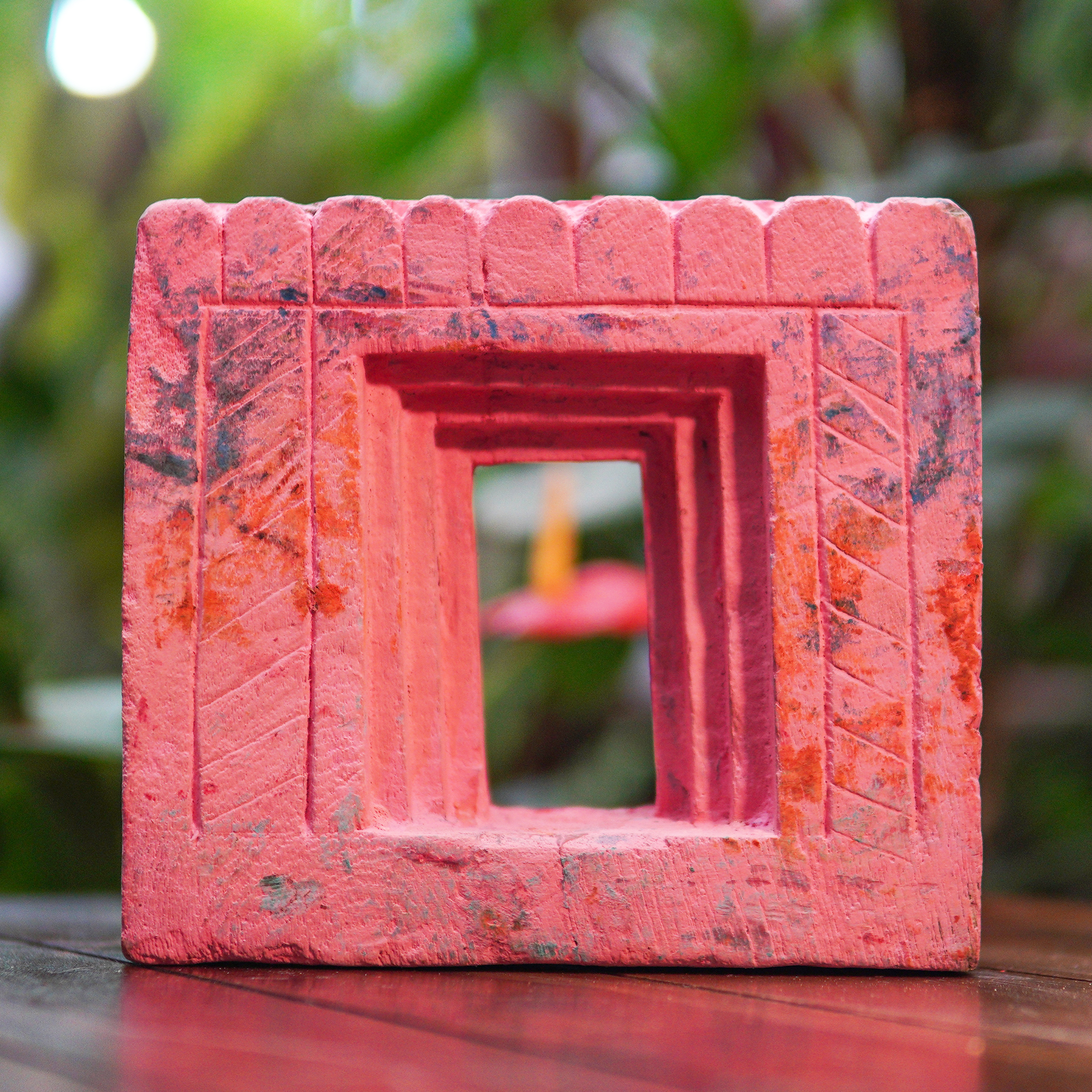Wooden Temple Frame in Pink