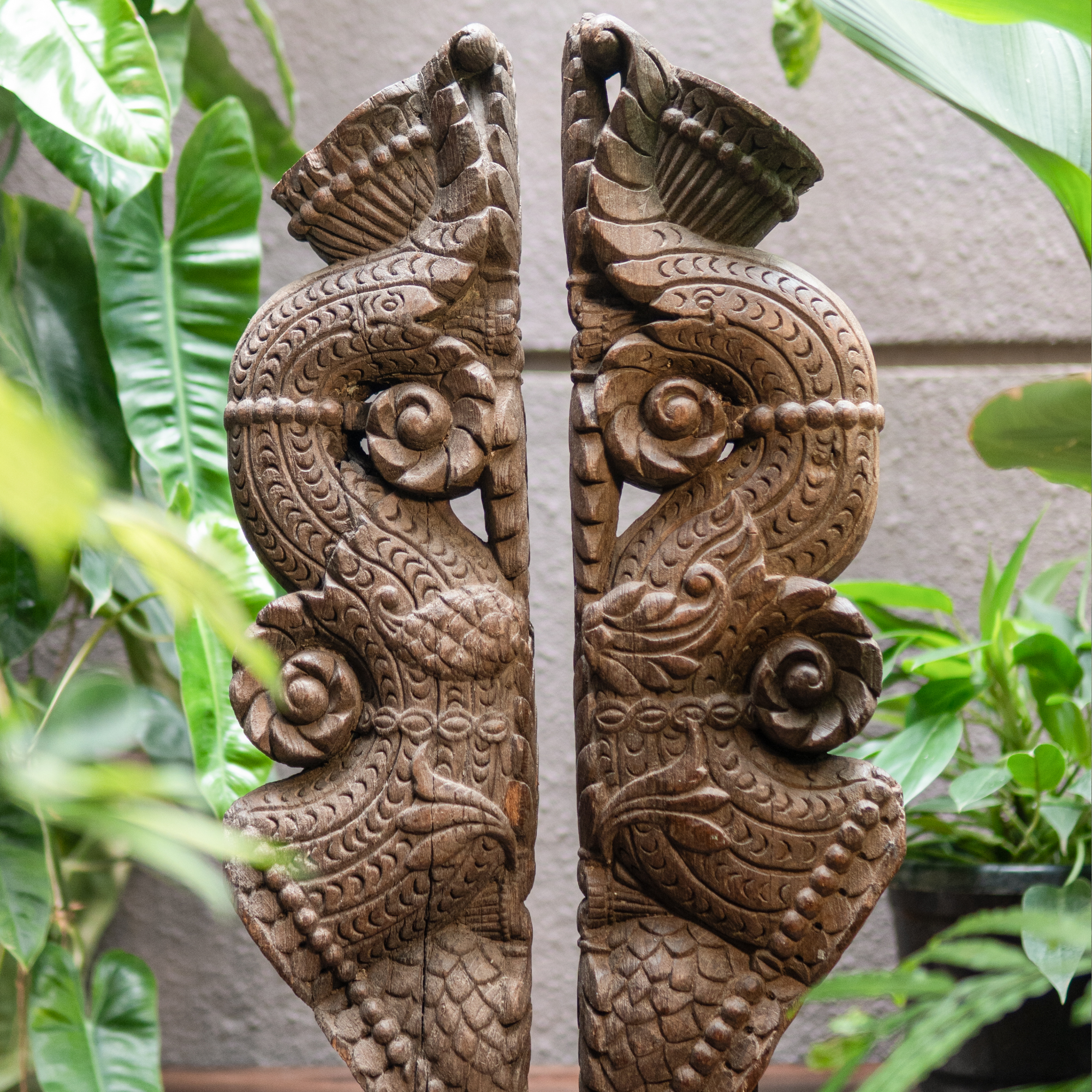 Handcrafted Wooden Carved Vintage Artefacts (Set of 2)