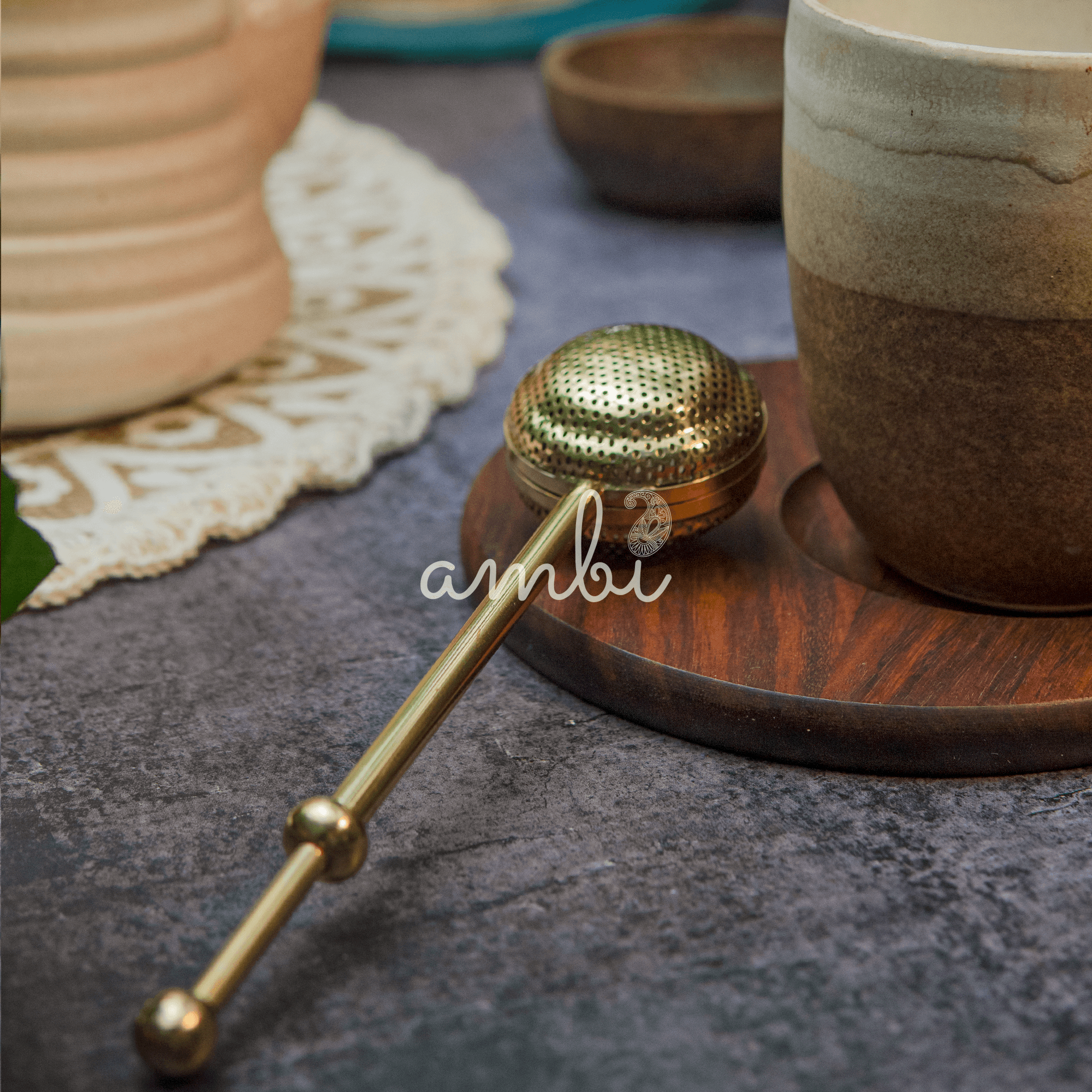 Pure Brass Bliss Tea Infuser with Slide Mechanism - GOLD