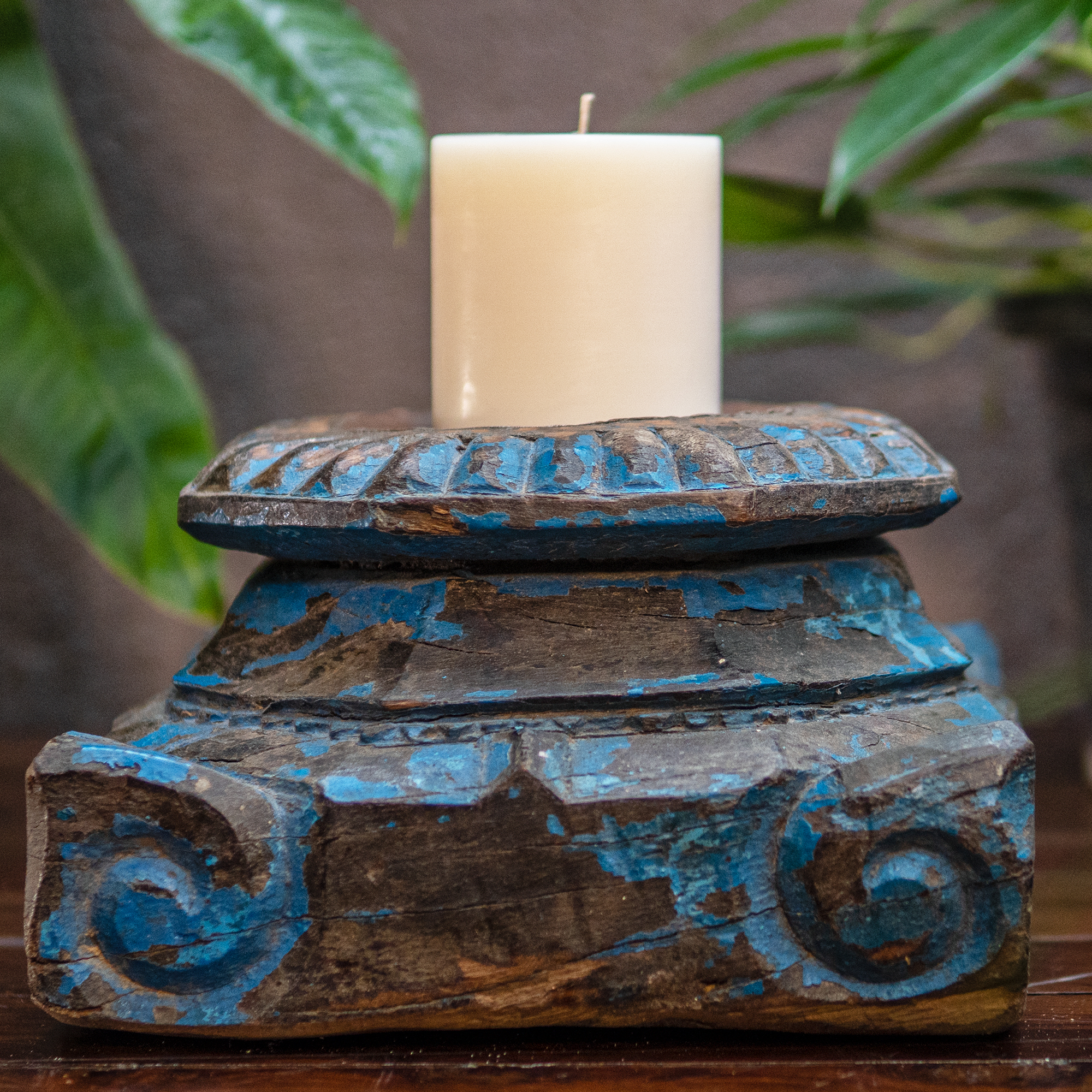 Vintage Wooden Distressed Candle Stand in Blue Rust Look