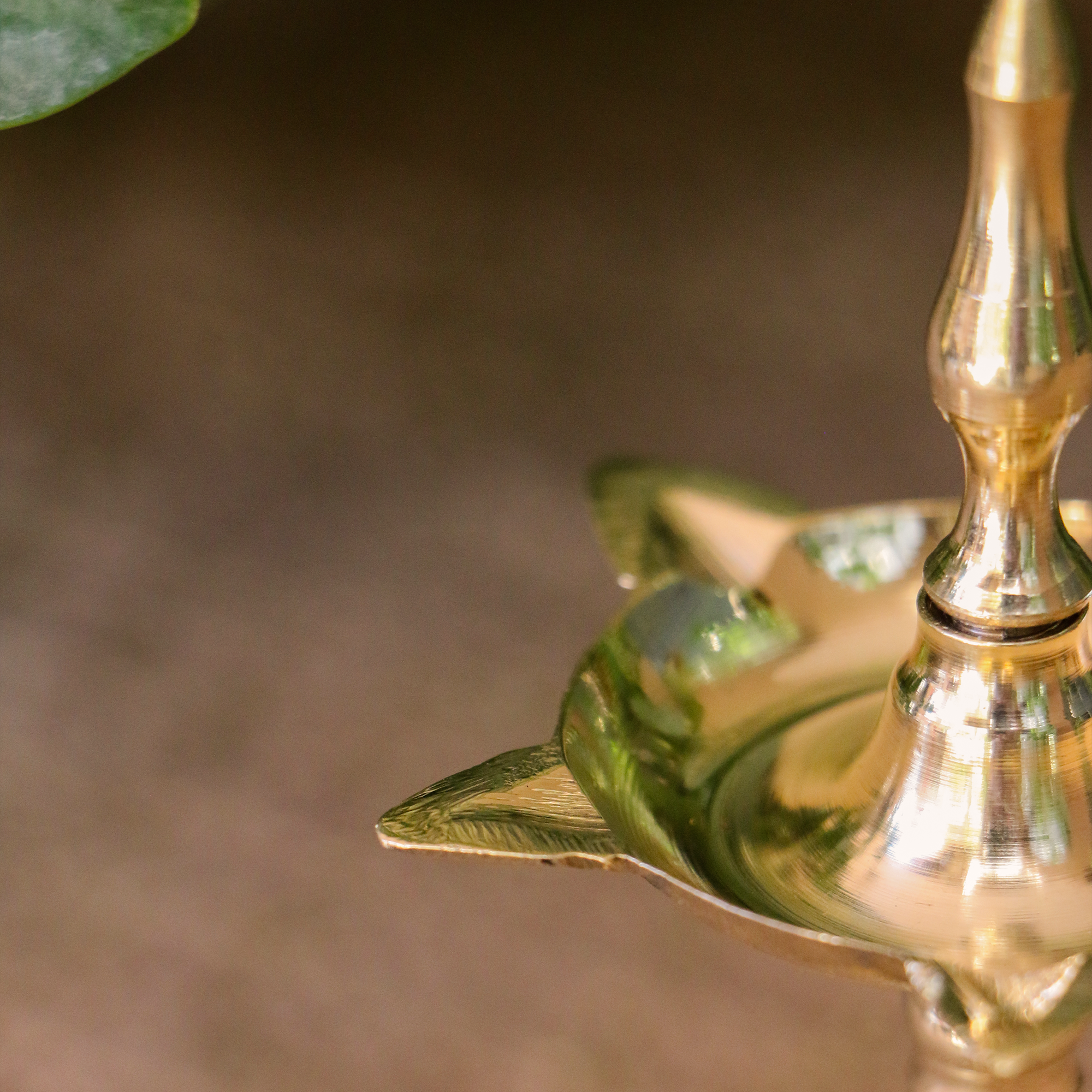 100% Pure Brass Kerala Pooja Deepam / Deepak - 5 Baati Medium