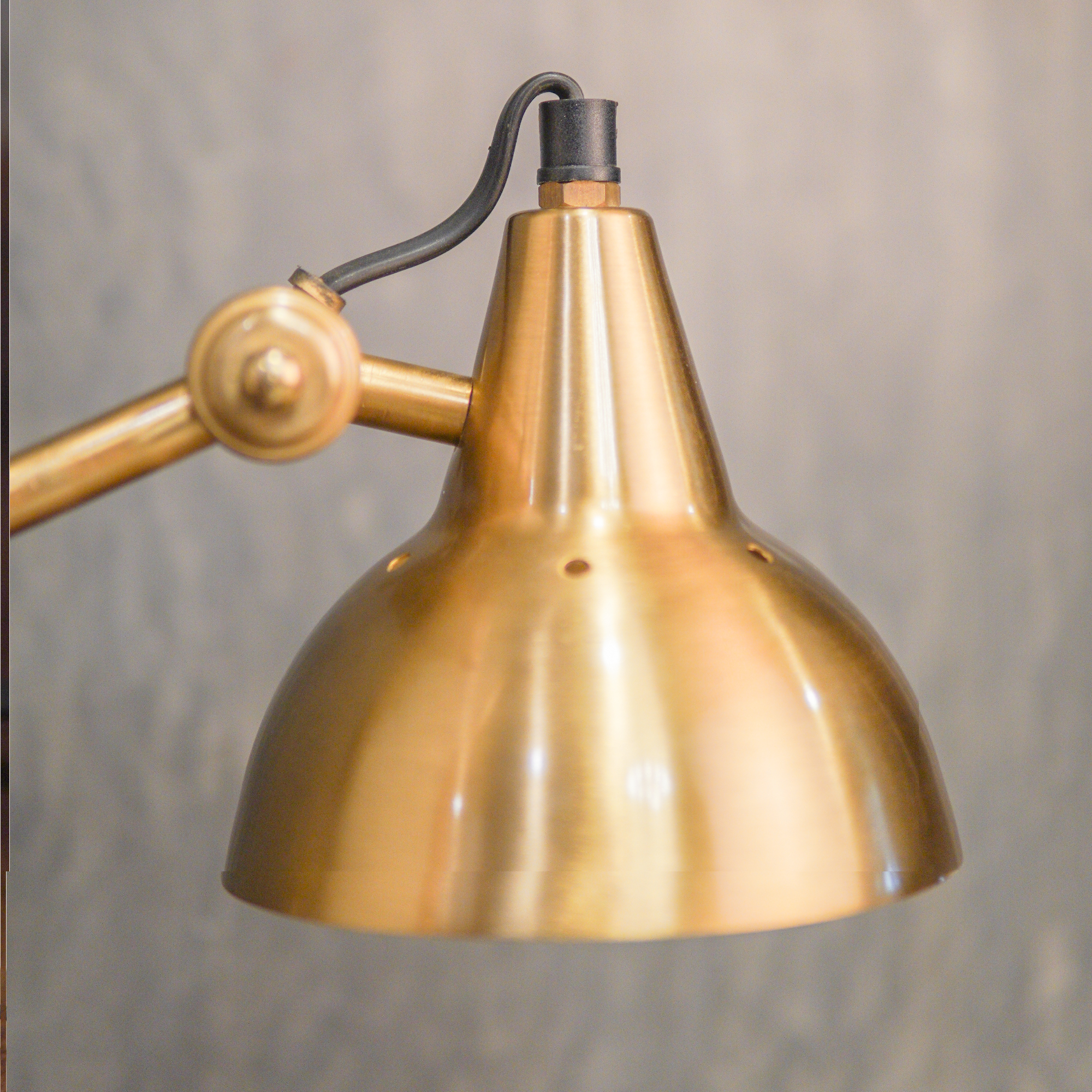 Beautiful Pure Brass Home décor Gold Round Table Lamp