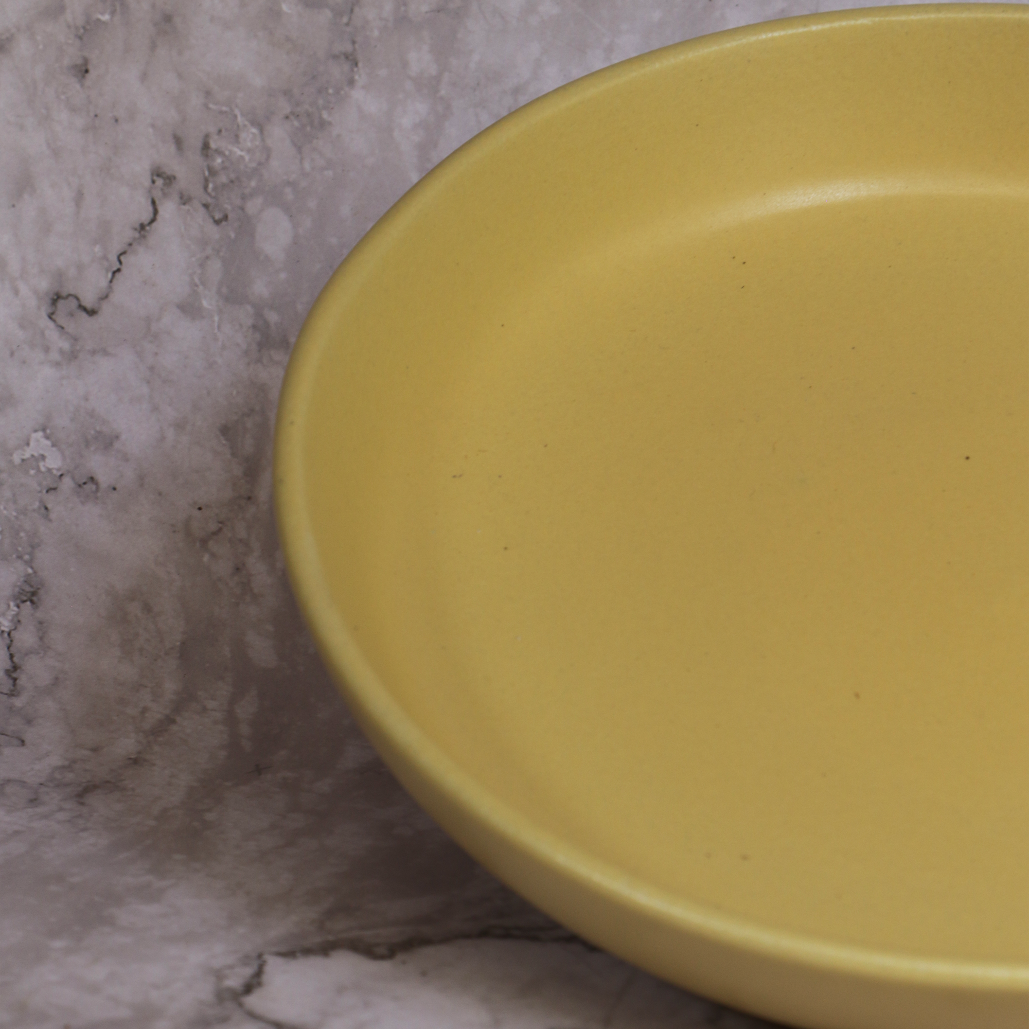 Ambi Stoneware Lemon Shallow Bowl 8 inch
