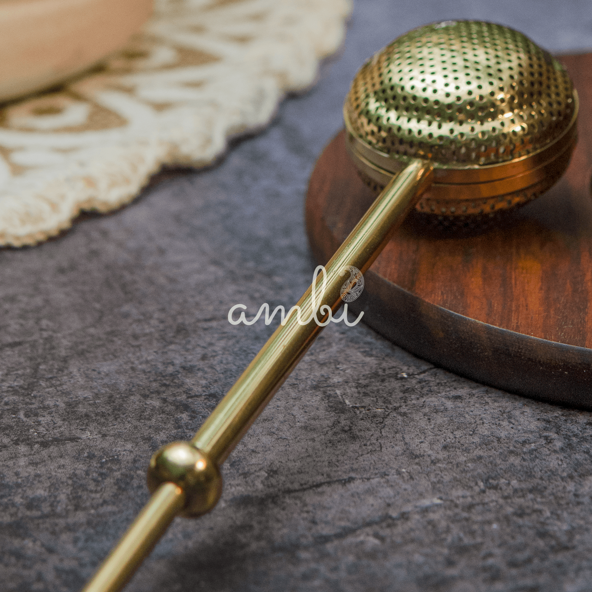 Pure Brass Bliss Tea Infuser with Slide Mechanism - GOLD