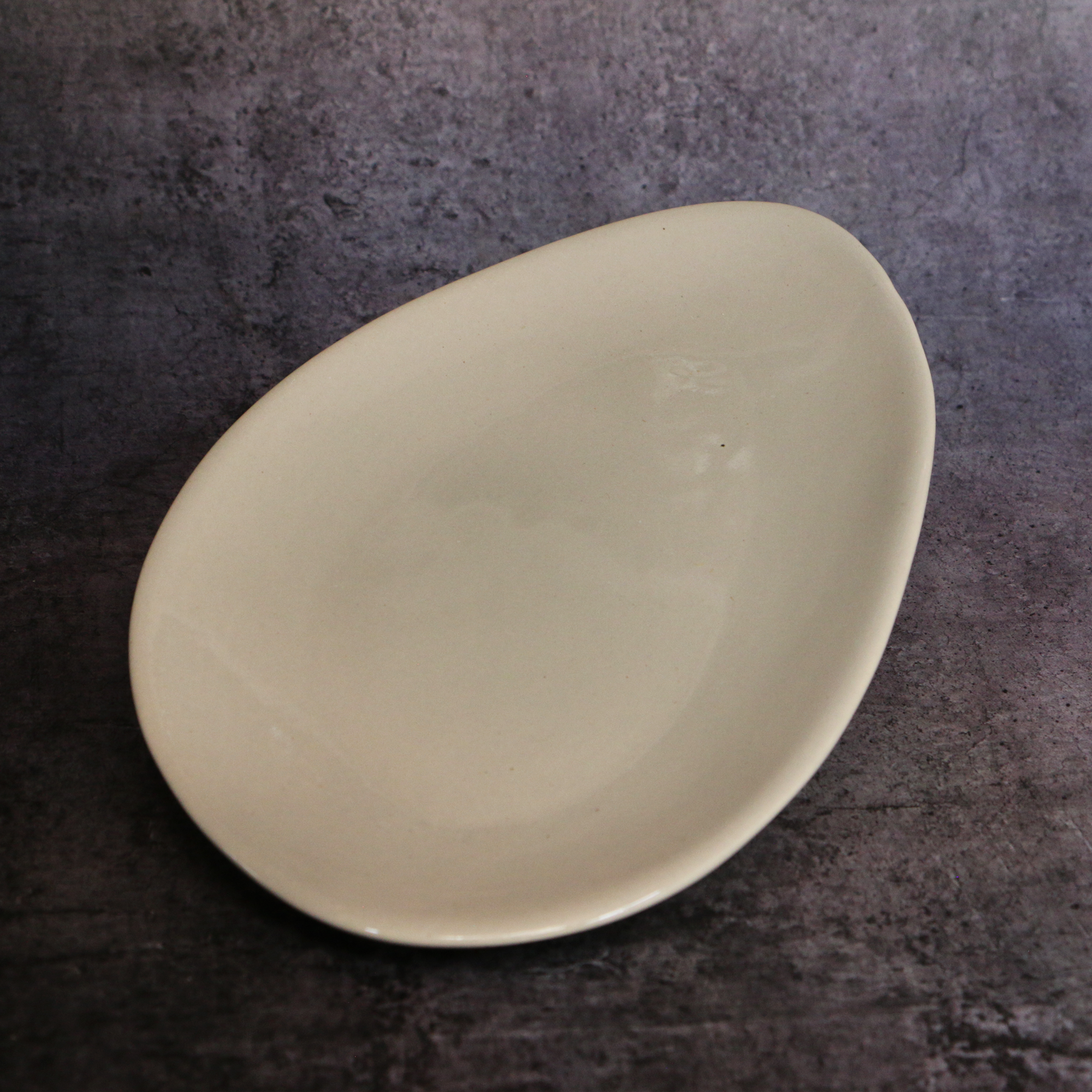 Handmade Ceramic Cream Pear-shaped Serving Platter Set of 2