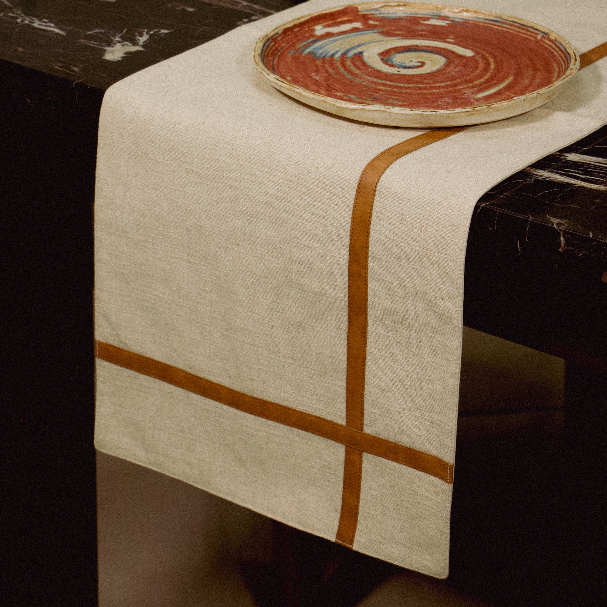 2026 Collection - Linen Table Runner Cross Border (Set of 1)