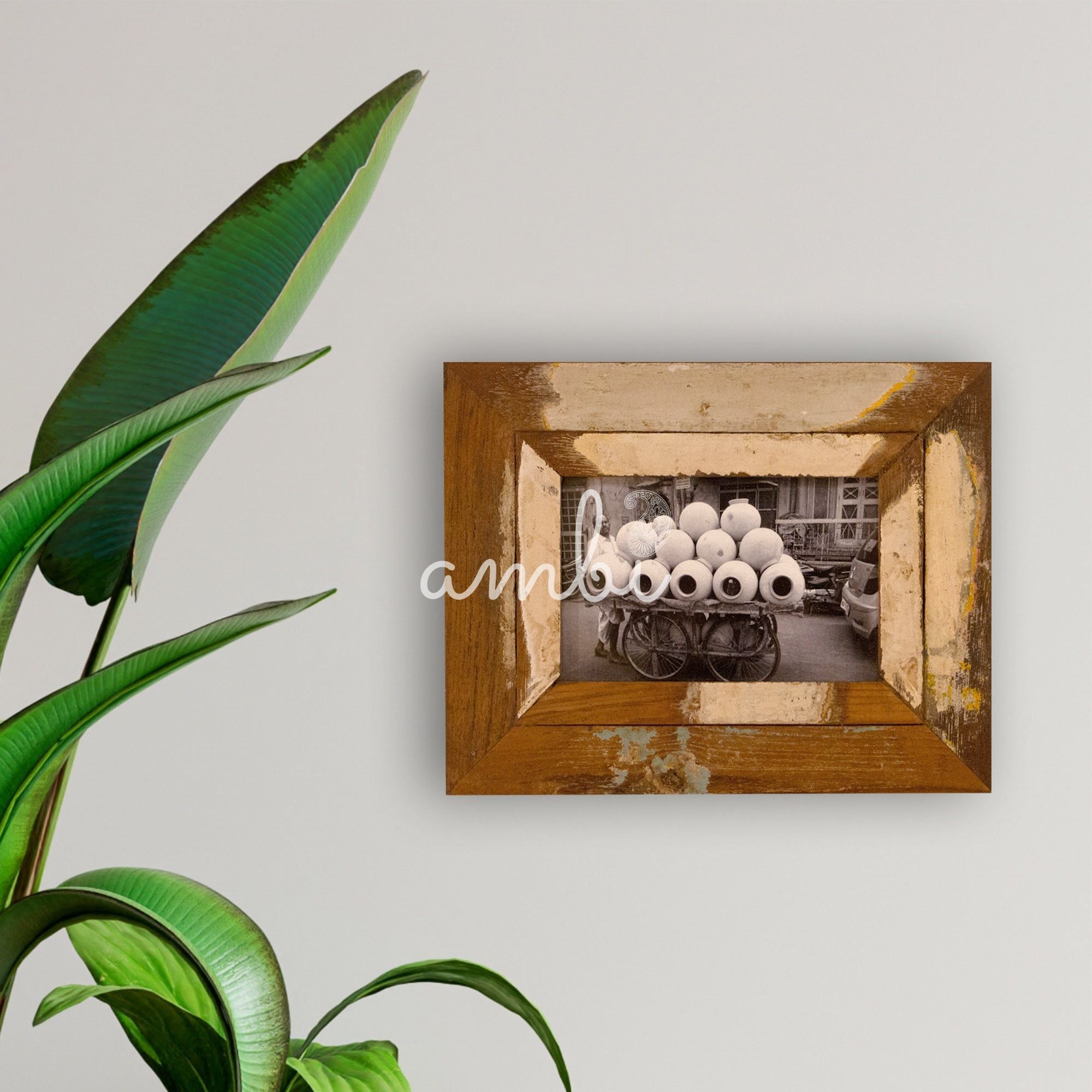 2025 Collection - Vintage Wooden Photo Frame - 7.5 X 9.5 Inches