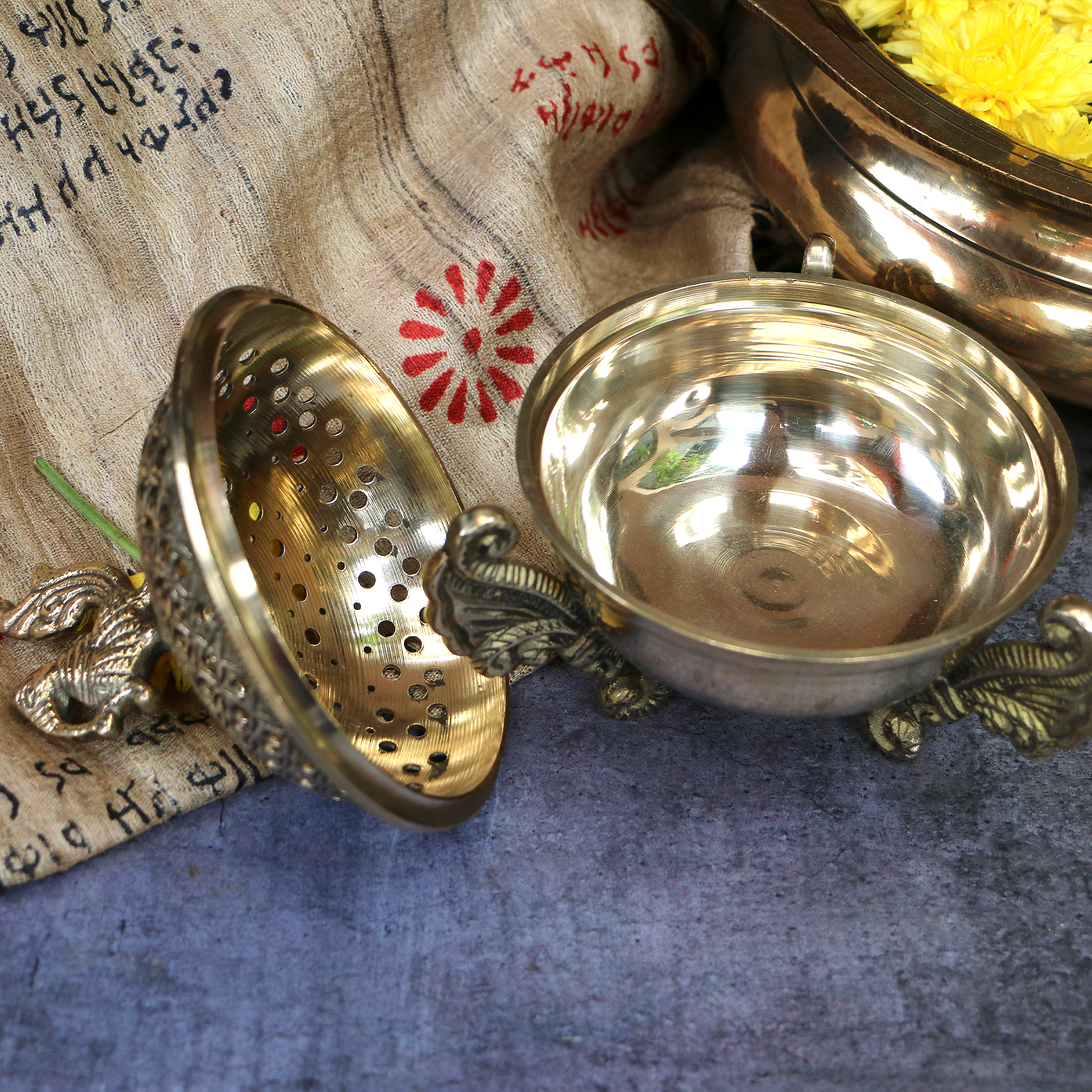 3 Legged Peacock Top Pure Brass Dhuni Loban Sambrani Incense Burner