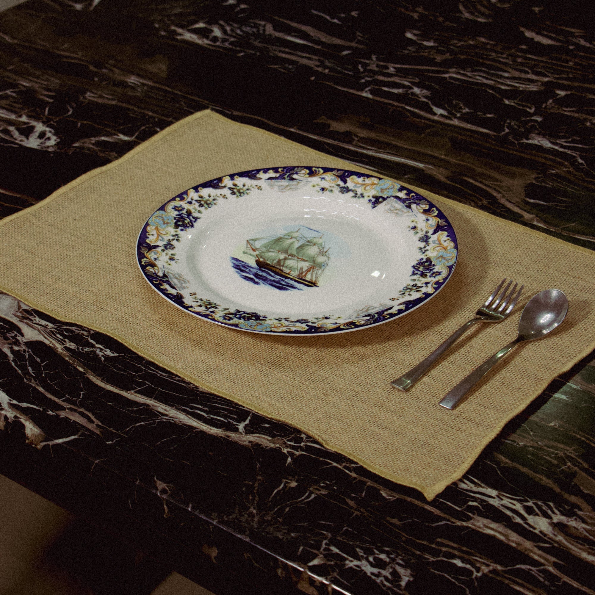 2026 Collection - Handmade Jute Minimalist Table Runner Set with 8 Table Mats