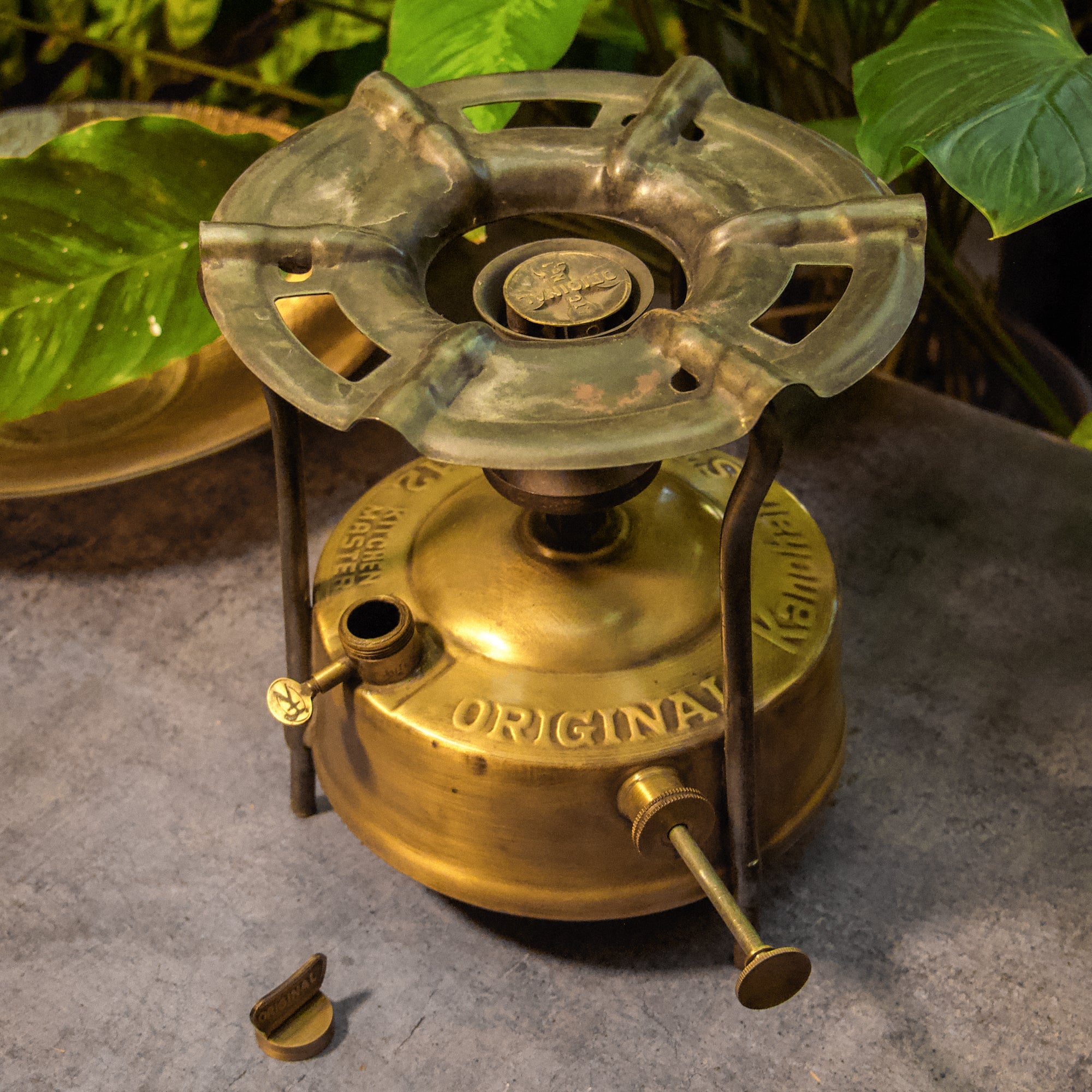 Vintage Brass Culinary Old World Treasure Kerosene Stove - Large - German Make