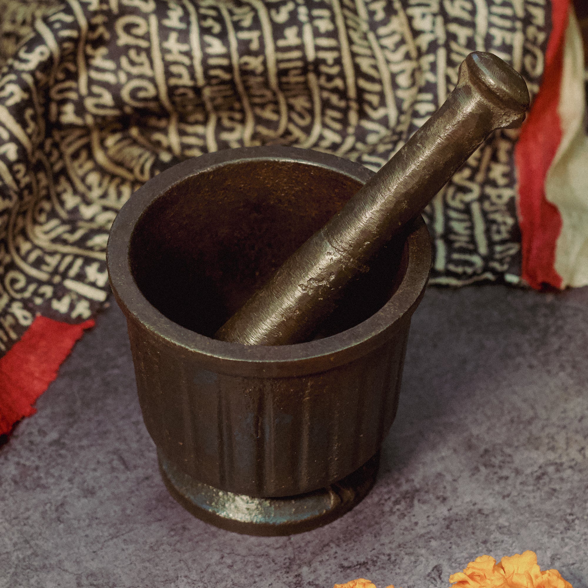 Vintage Cast Iron Mortar And Pestle (Okhli) - Large
