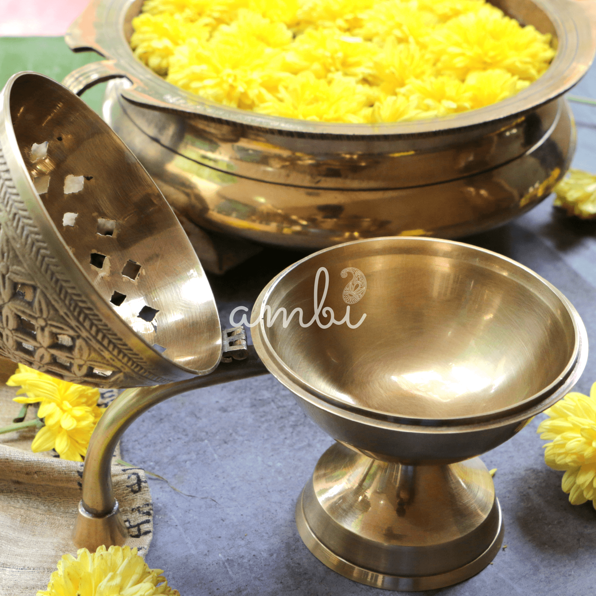 Intricate Design Brass Dhuni Loban Sambrani Incense Burner (Small)