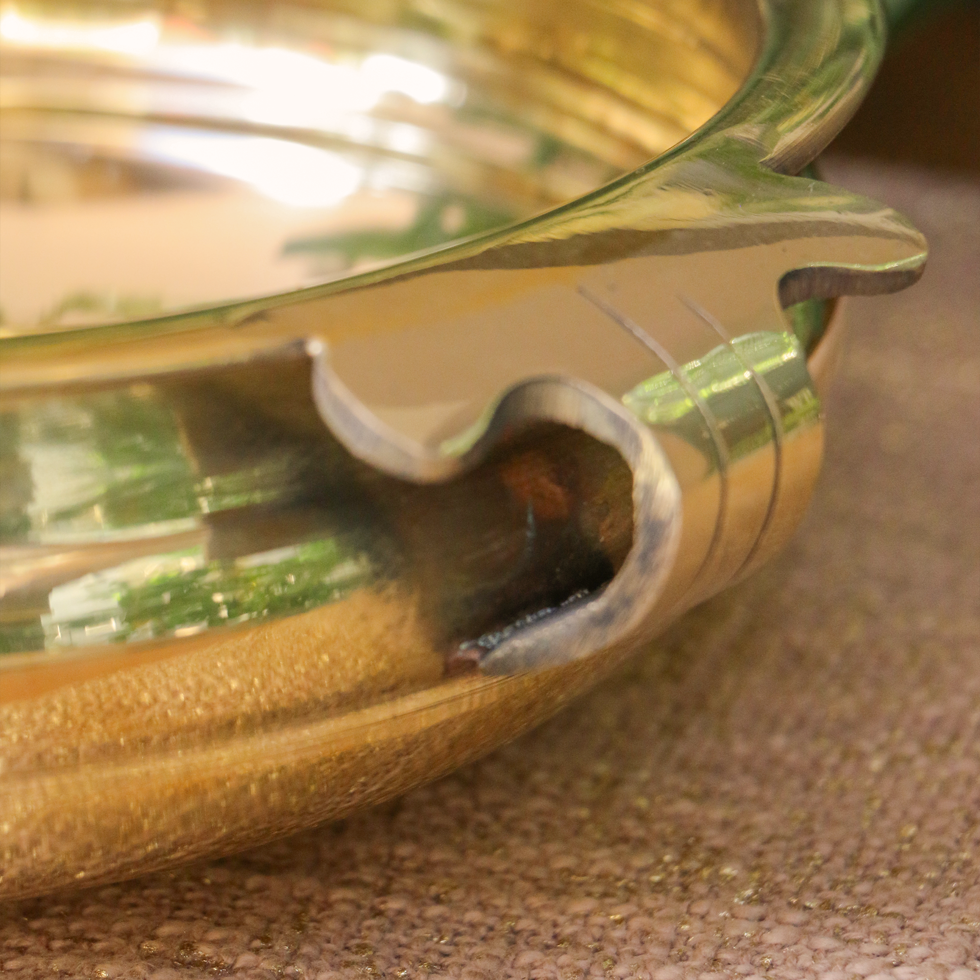 Pure Brass Urli Classical Elegant Design - 9.5 inch Diameter