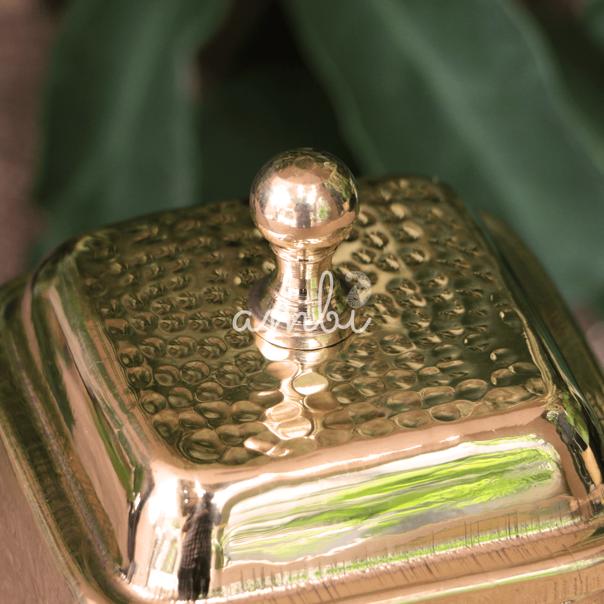 Pure Brass Hammered Dabba/ Storage container / Box for Tea / Coffee / Sugar / Spices / Cookies - Small