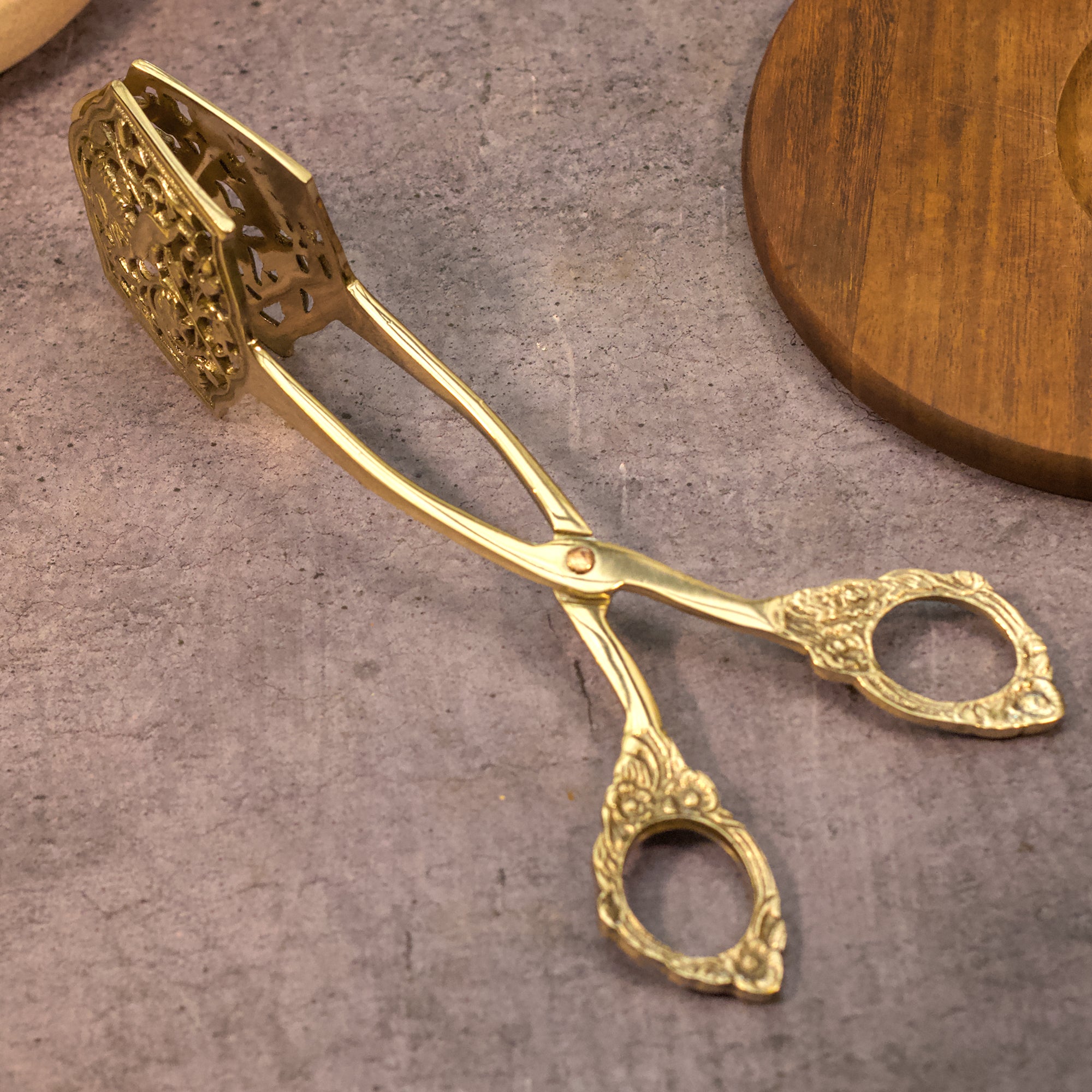 AMBI Vintage Finish Pure Brass Tongs