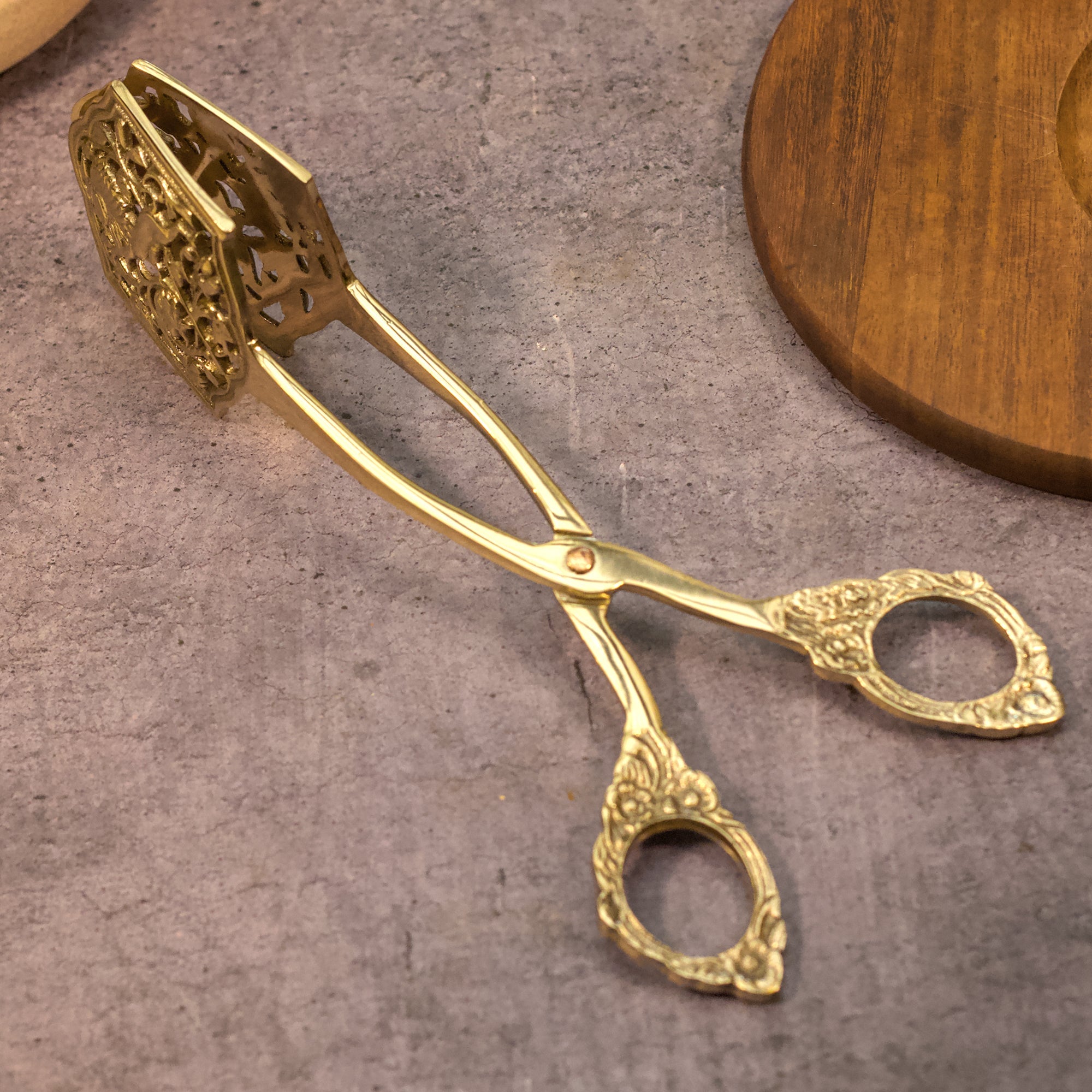 AMBI Vintage Finish Pure Brass Tongs
