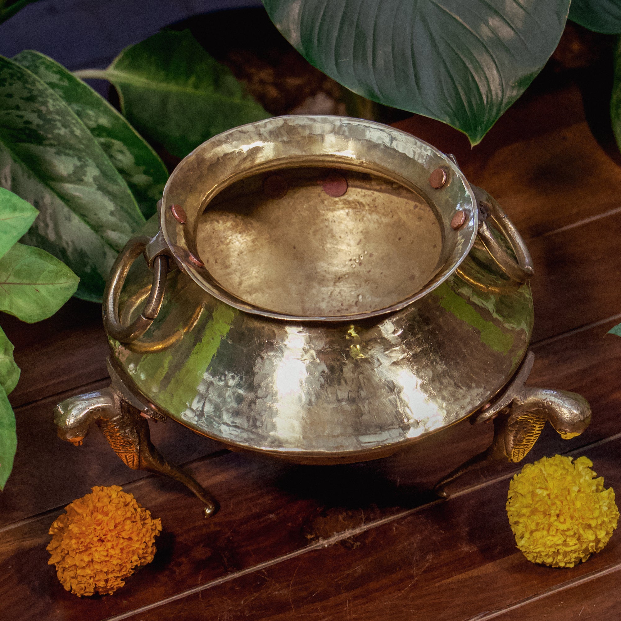 Brass Garden Water Pot (Mataka)