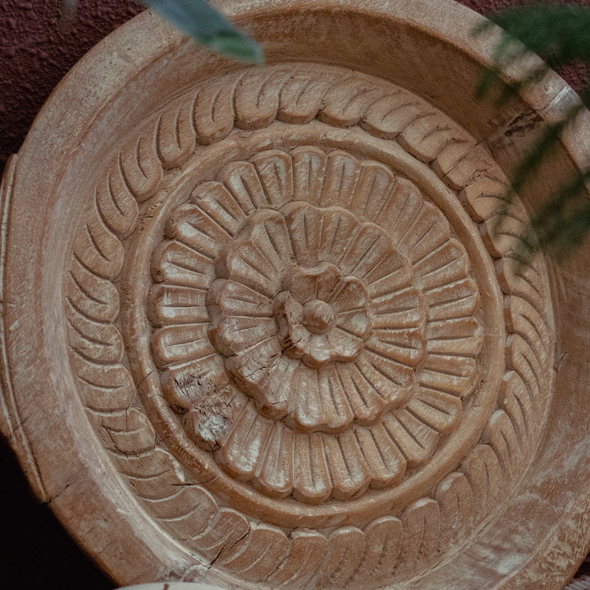 Vintage Wooden Parat - Floral pattern