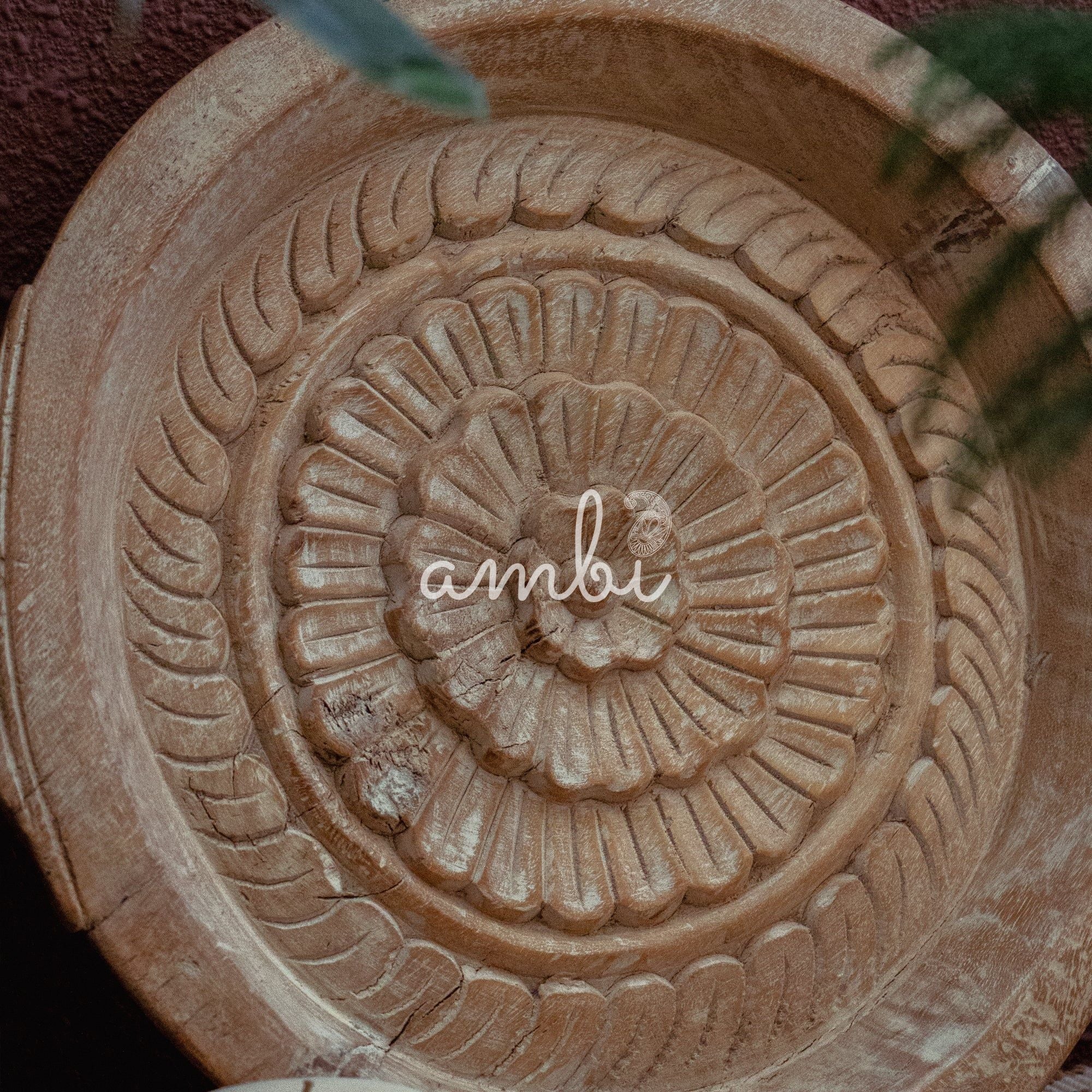 Vintage Wooden Parat - Floral pattern