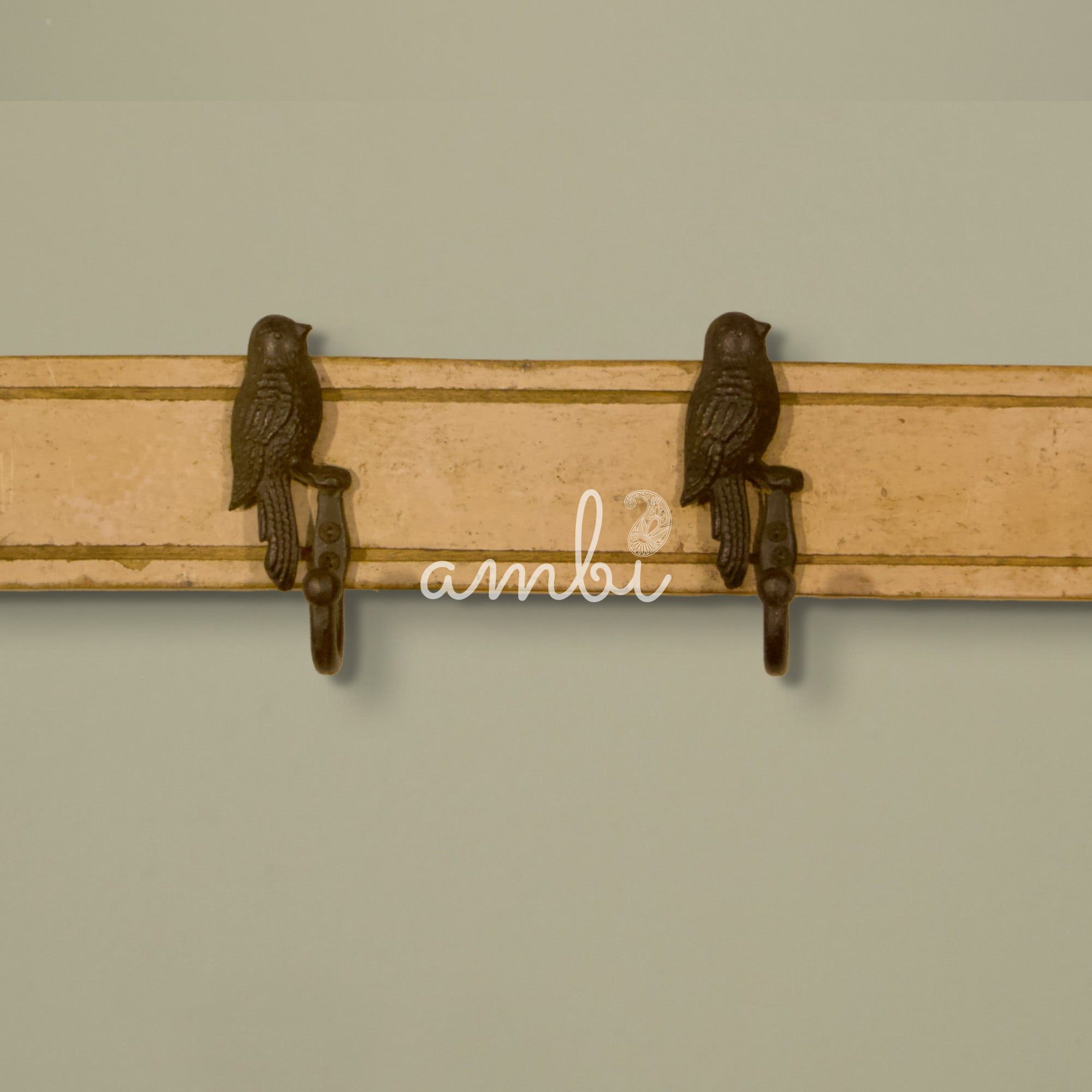 Rustic Wood Base Bird Shaped 4 Hooks - Cream Color