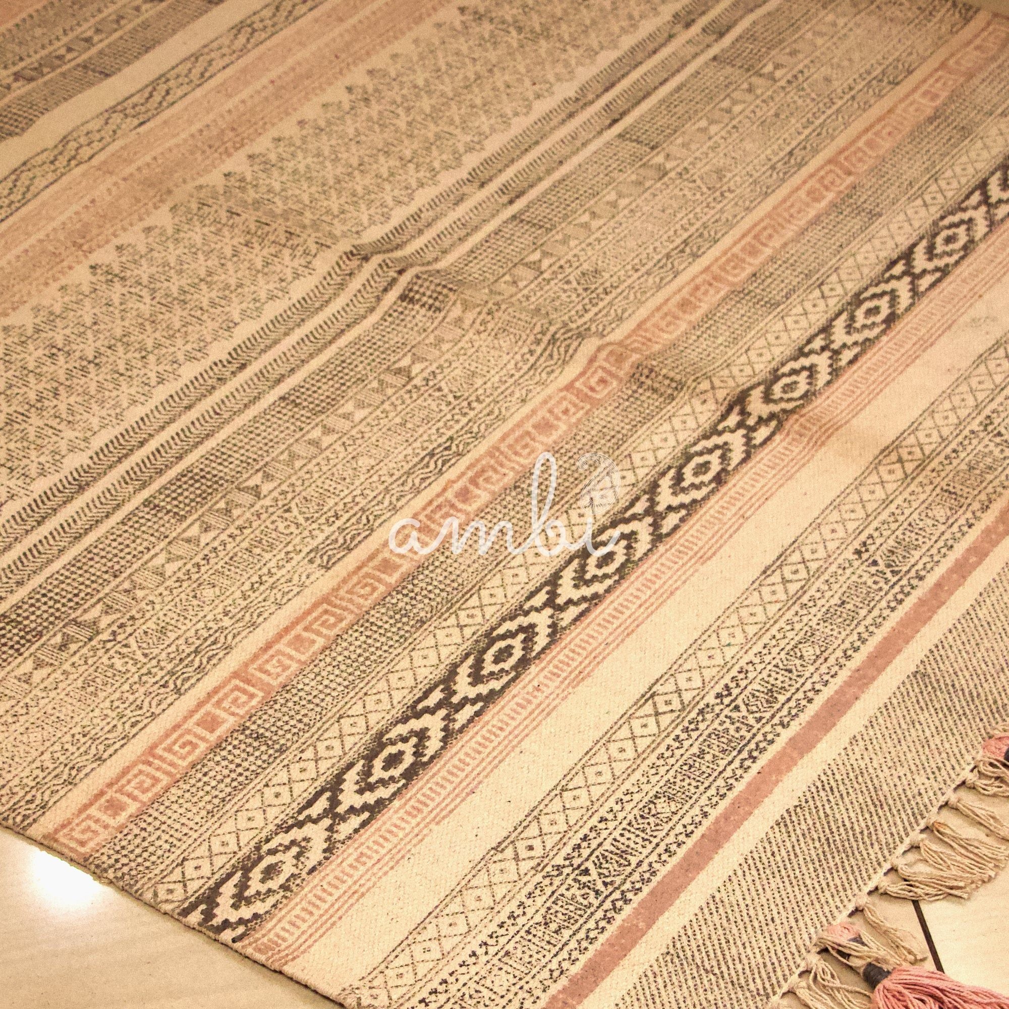 2026 Collection On Sale - Spring Pink Tassels Durrie / Rug featuring Elegance 4 X 6 Ft