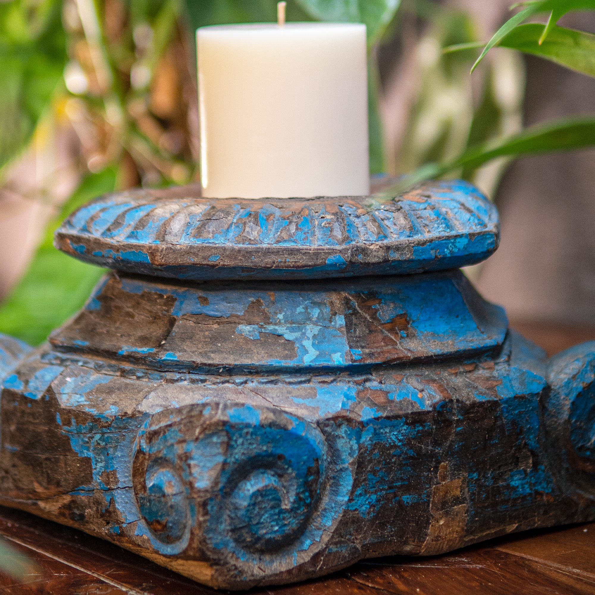 Vintage Wooden Distressed Candle Stand in Blue Rust Look