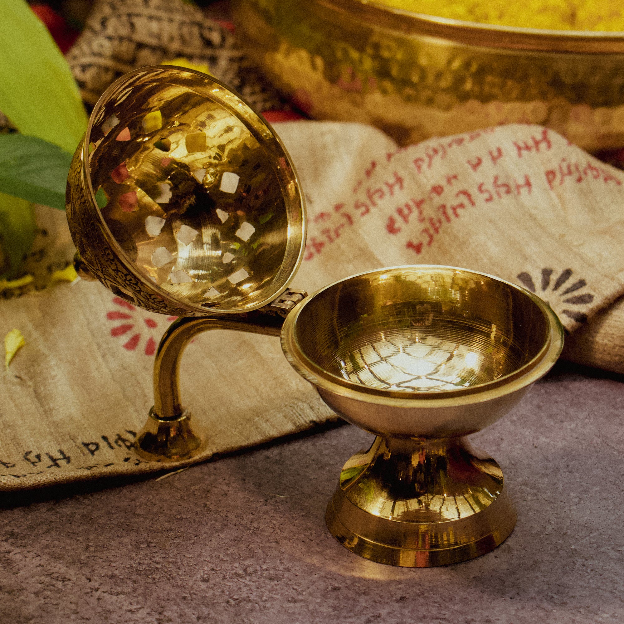 AMBI Brass Dhuni Loban Sambrani Incense Burner Large