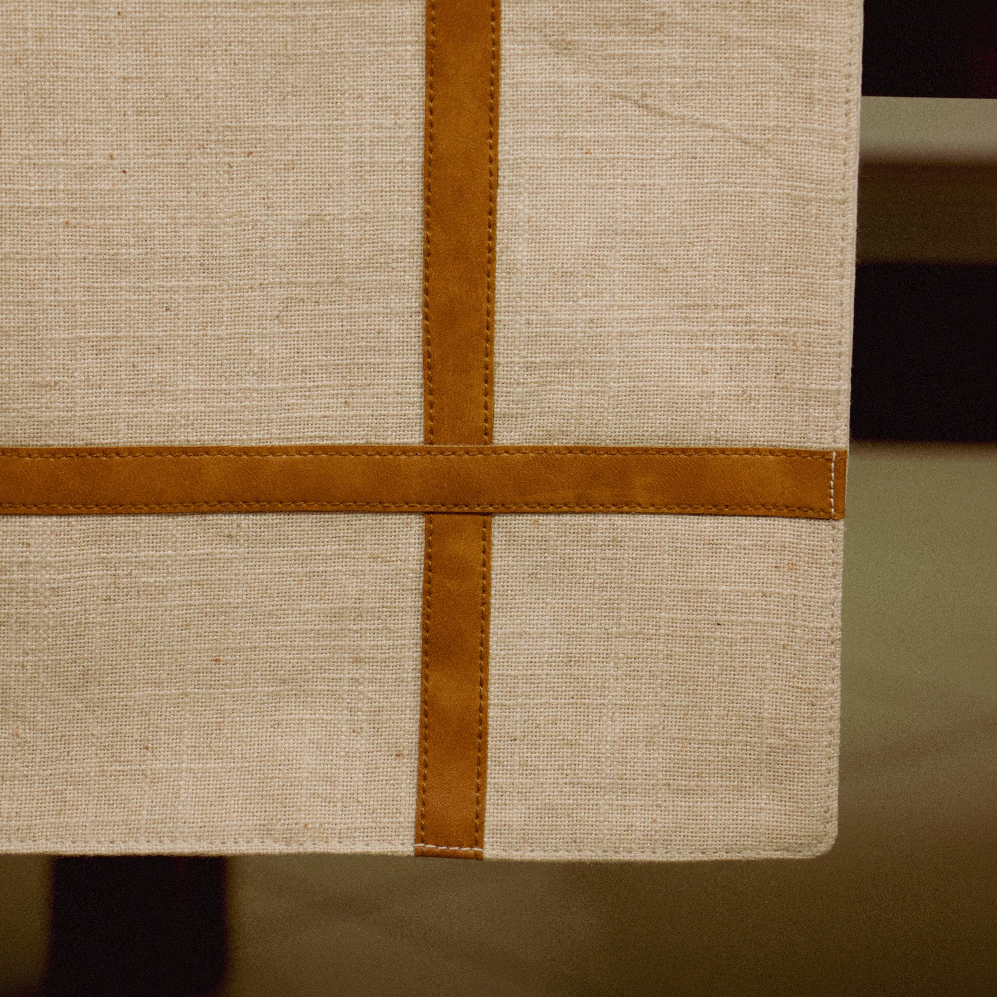 2026 Collection - Linen Table Runner Cross Border (Set of 1)