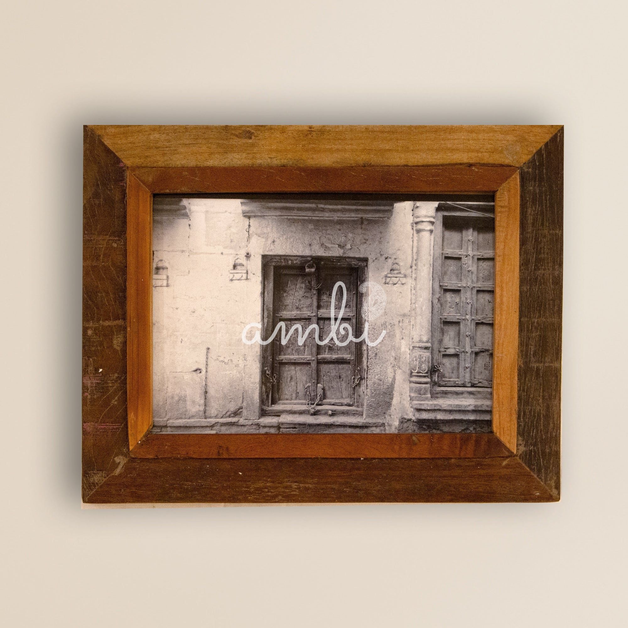 2025 Collection - Vintage Wooden Photo Frame - 13 X 16.5 Inches