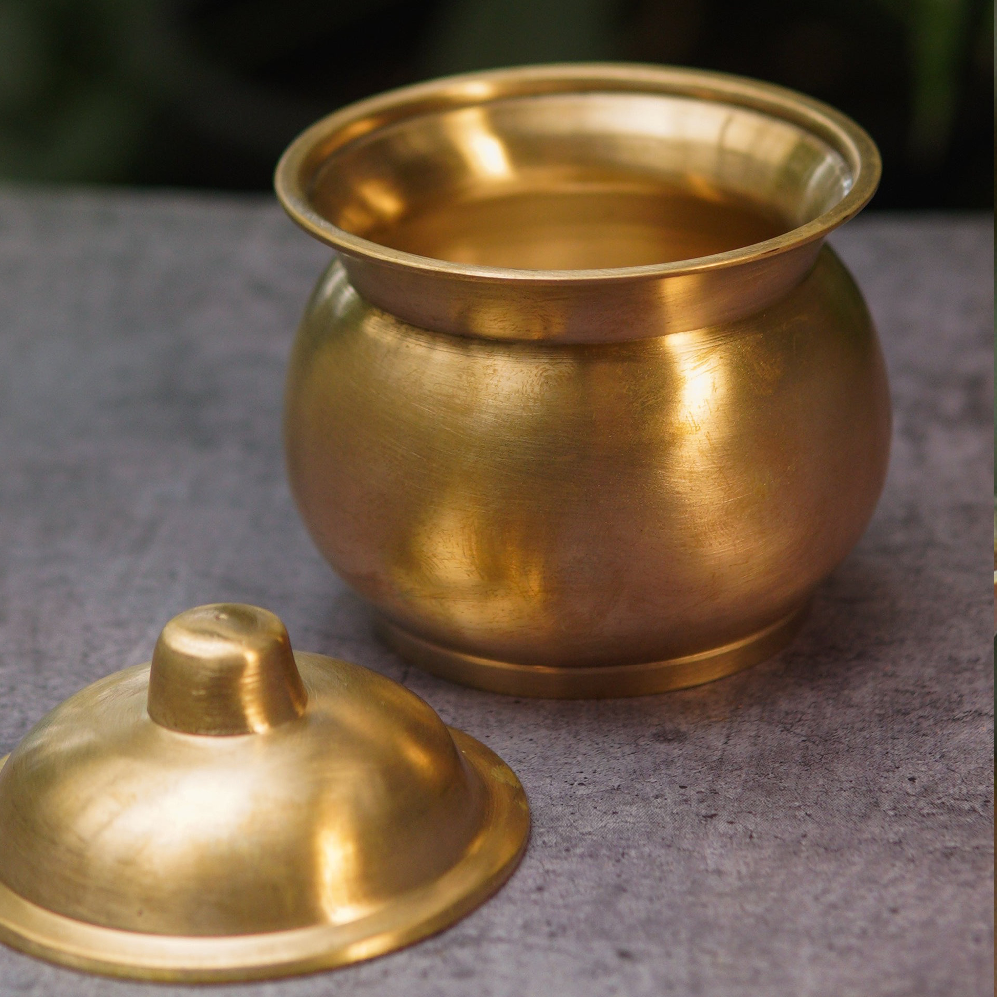 Handmade Artisanal Fine Finish Pure 100% Kansa Heavy Ghee Pot for Health Benefits - 200 ML Pot