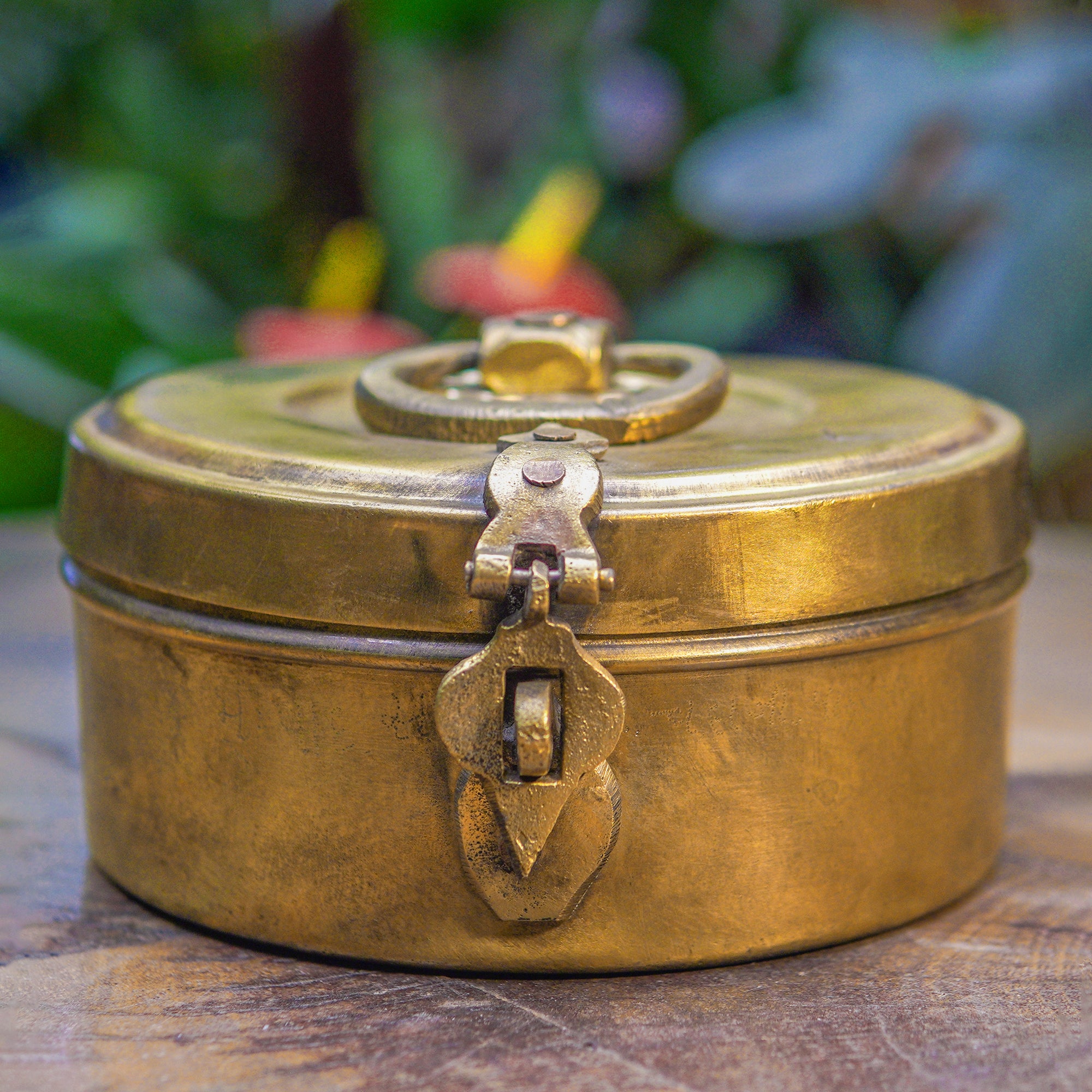 Handcrafted Vintage Elegant  Brass Box - 7 inches diameter