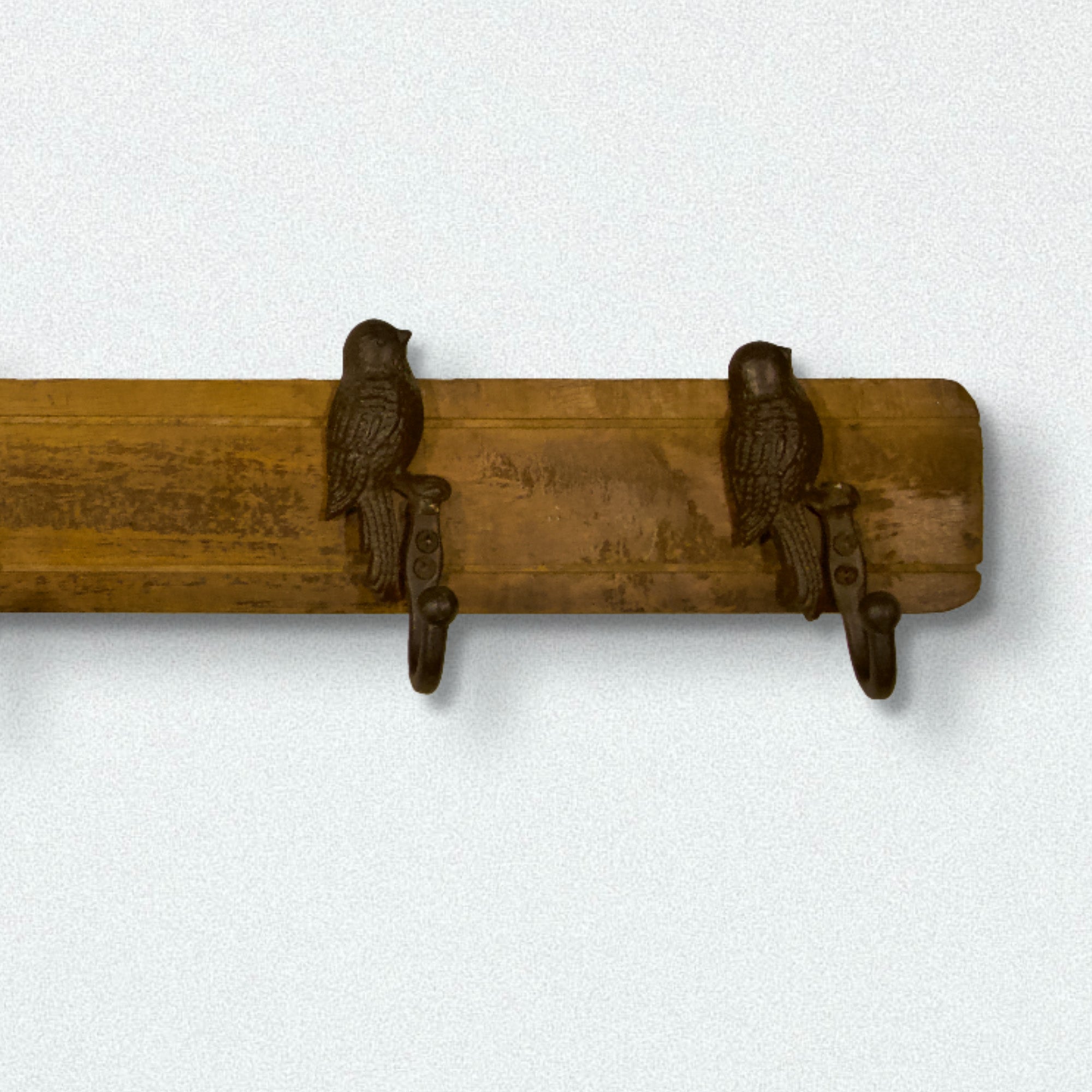 Rustic Wood Base Bird Shaped 5 Hooks - Brown Color