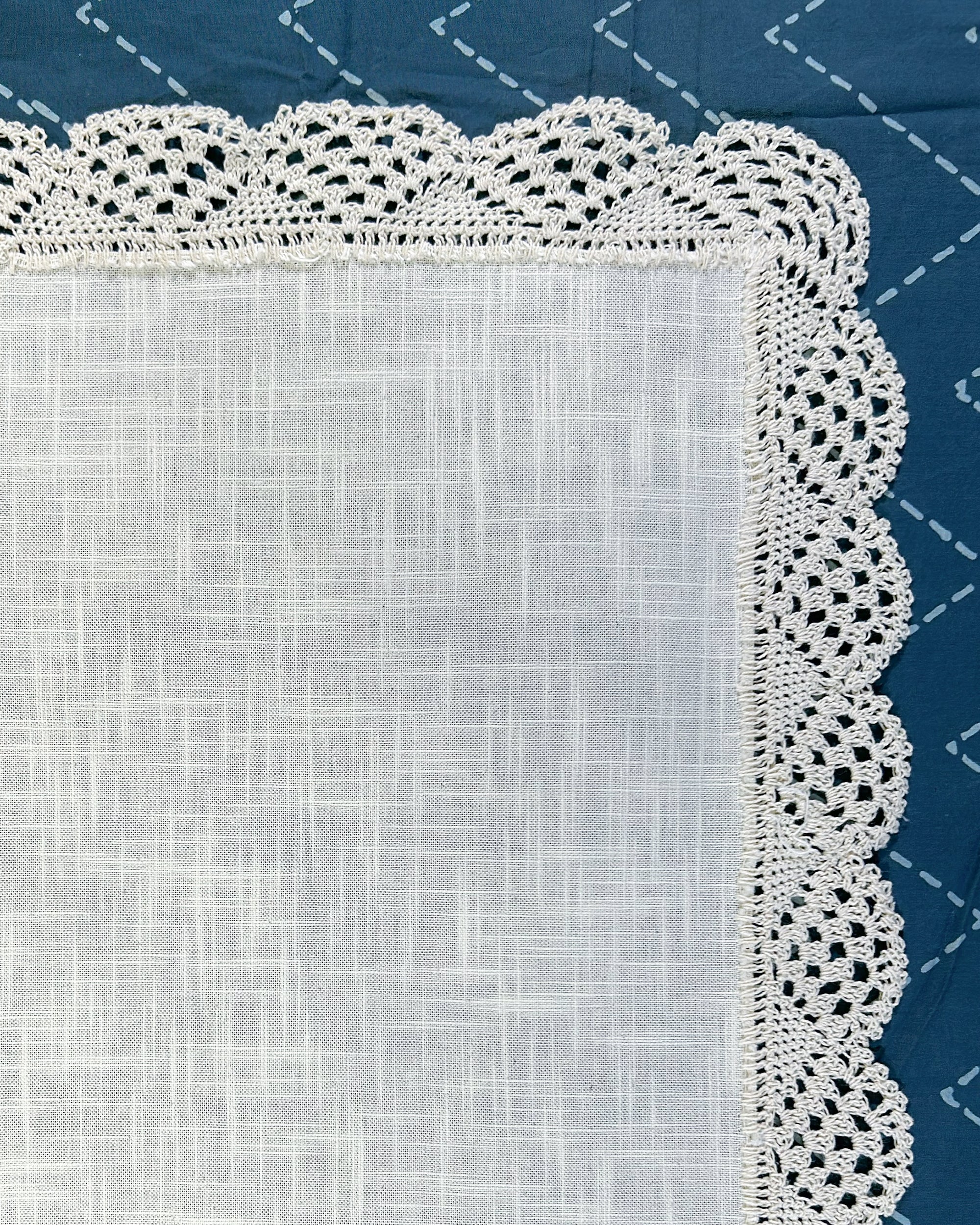 Hand Woven Crochet Table Mat Set of 4 pieces.