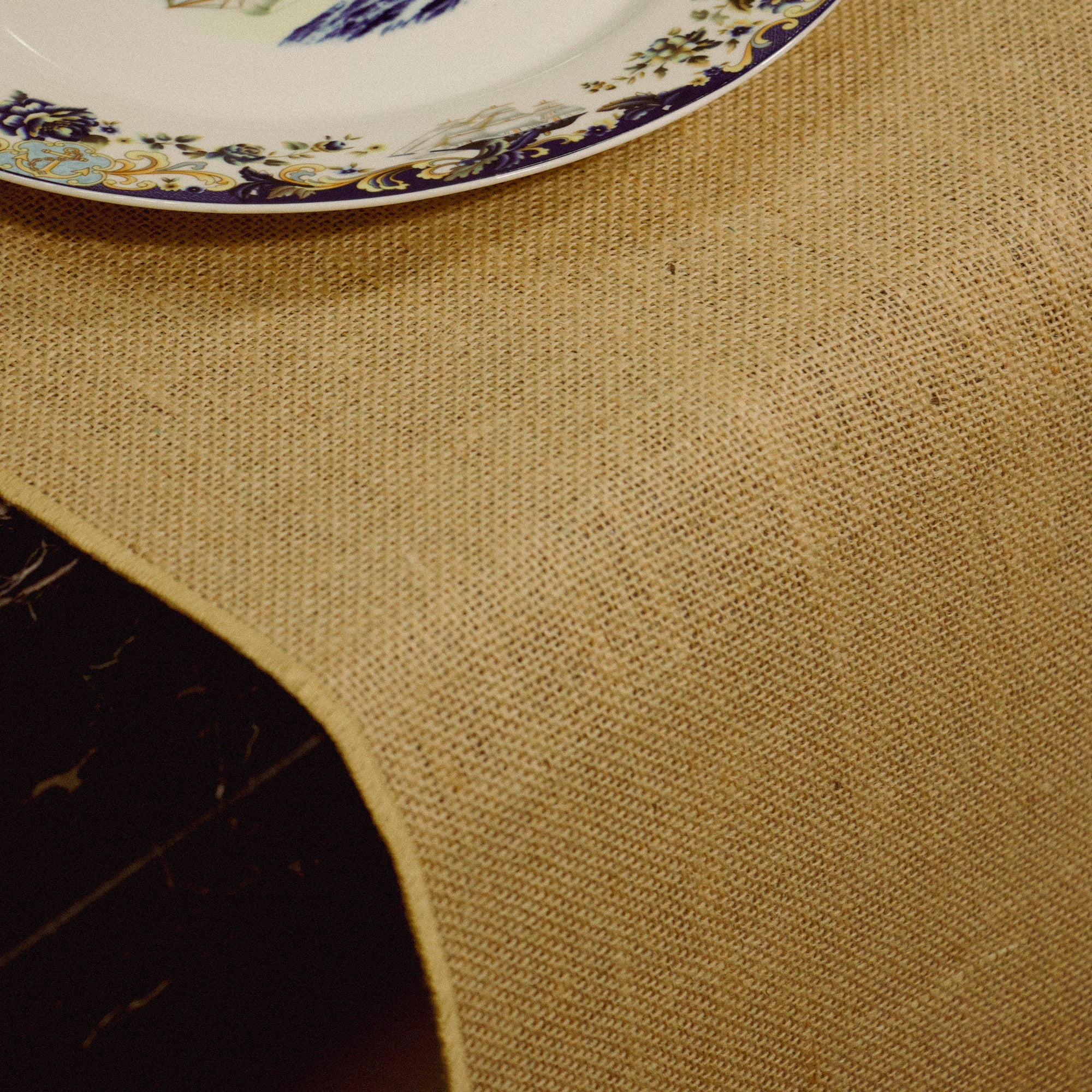 2026 Collection - Handmade Jute Minimalist Table Runner Set with 8 Table Mats