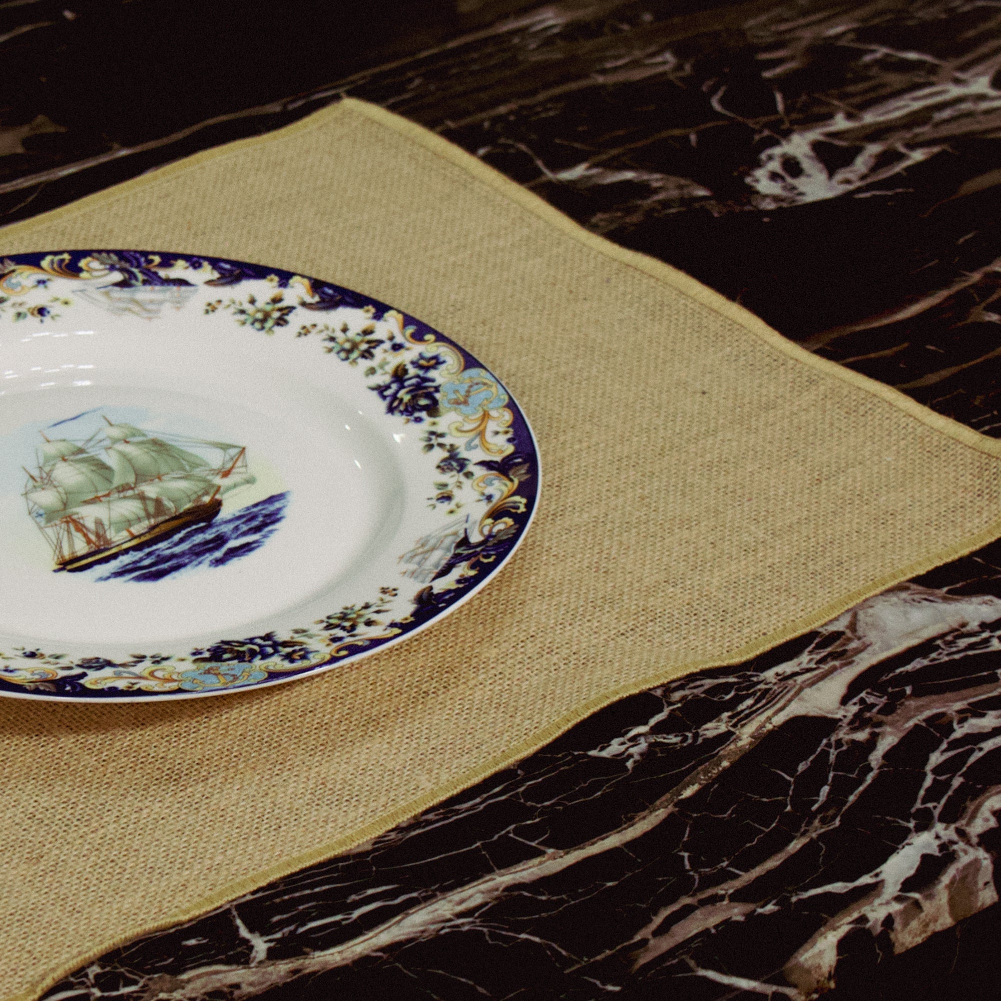 2026 Collection - Handmade Jute Minimalist Table Runner Set with 8 Table Mats