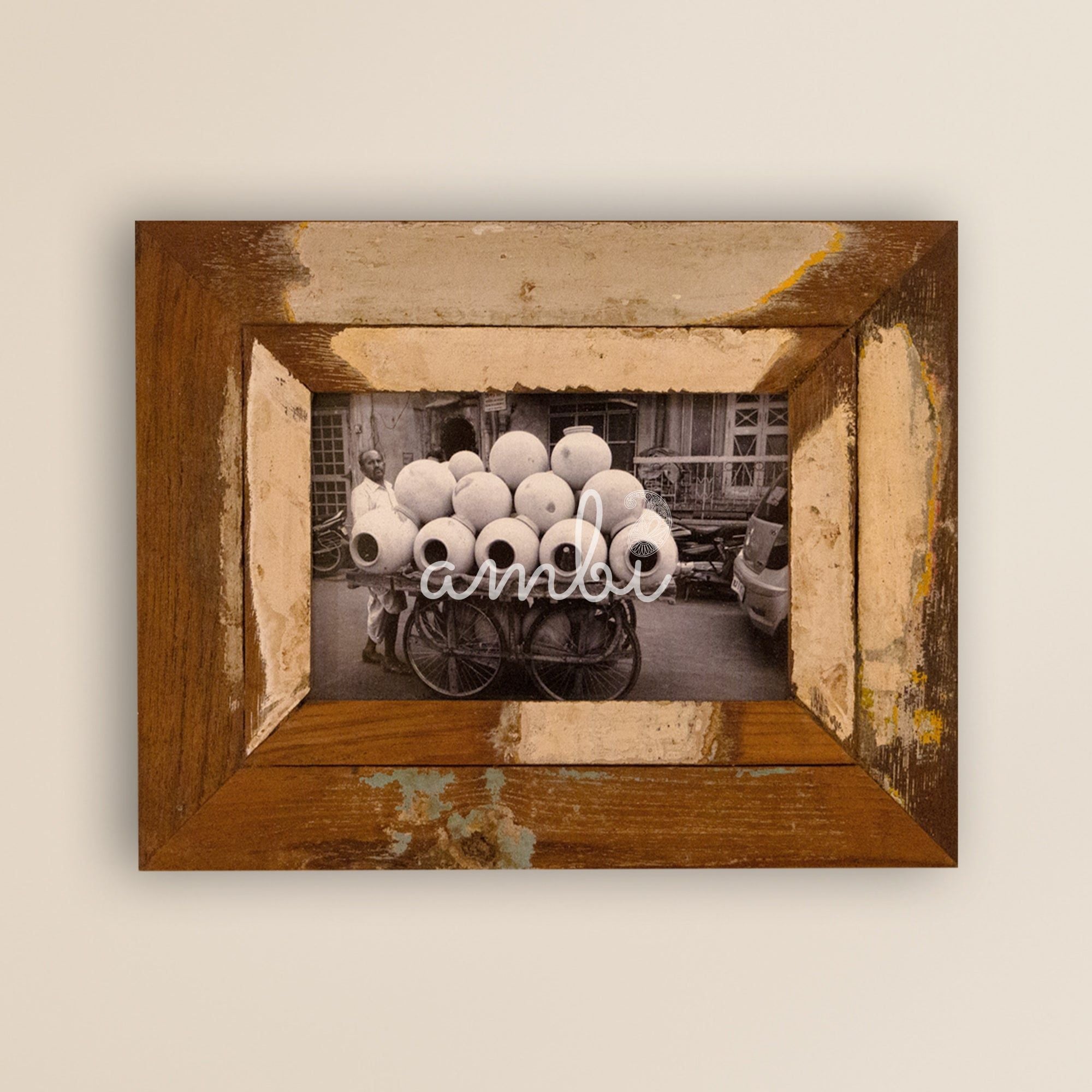 2025 Collection - Vintage Wooden Photo Frame - 7.5 X 9.5 Inches