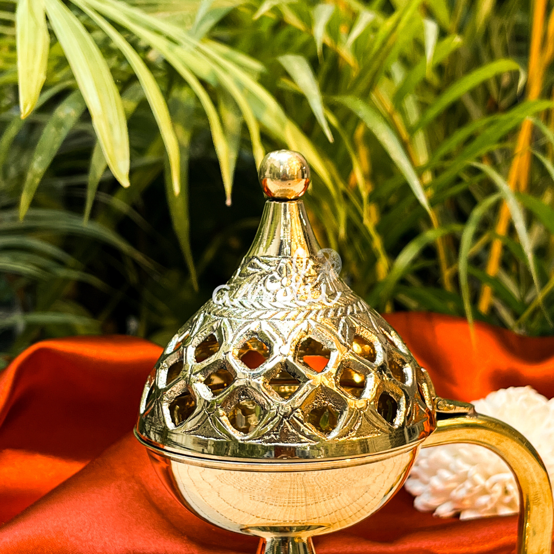 Ambi Handcrafted Pure Brass Dhoop Dani with Handle & Ornate Lid