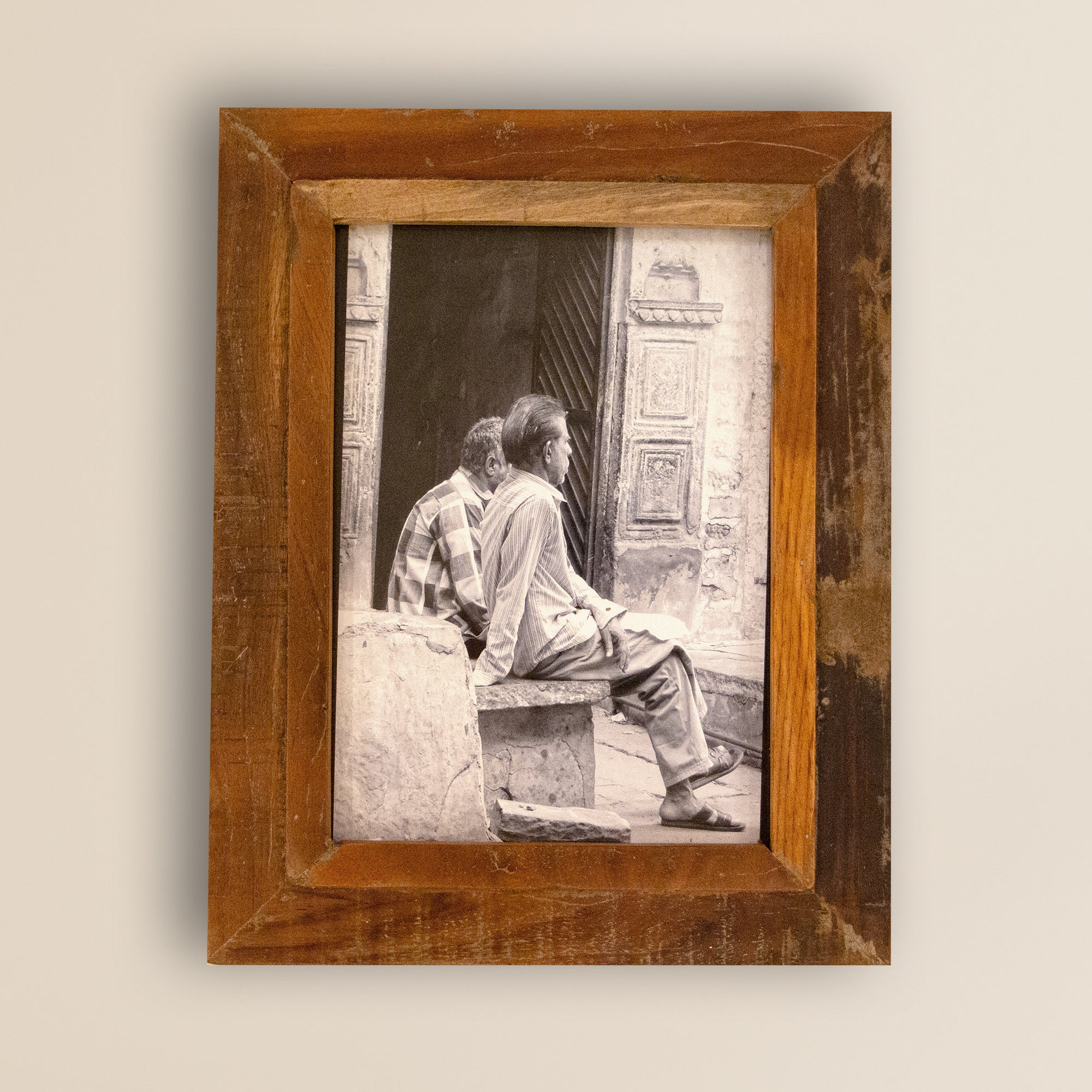 2025 Collection - Vintage Wooden Photo Frame - 13 X 16.5 Inches