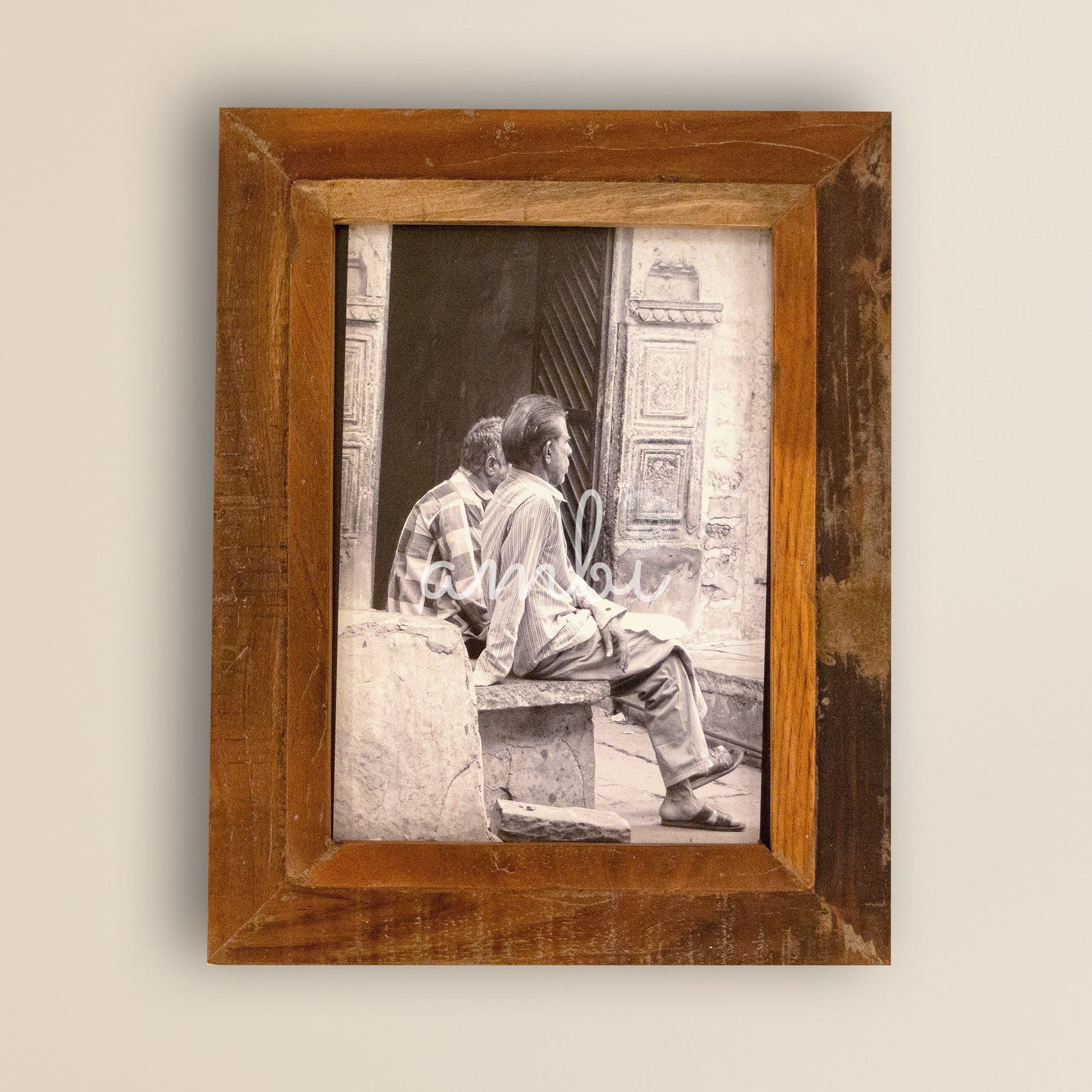 2025 Collection - Vintage Wooden Photo Frame - 13 X 16.5 Inches