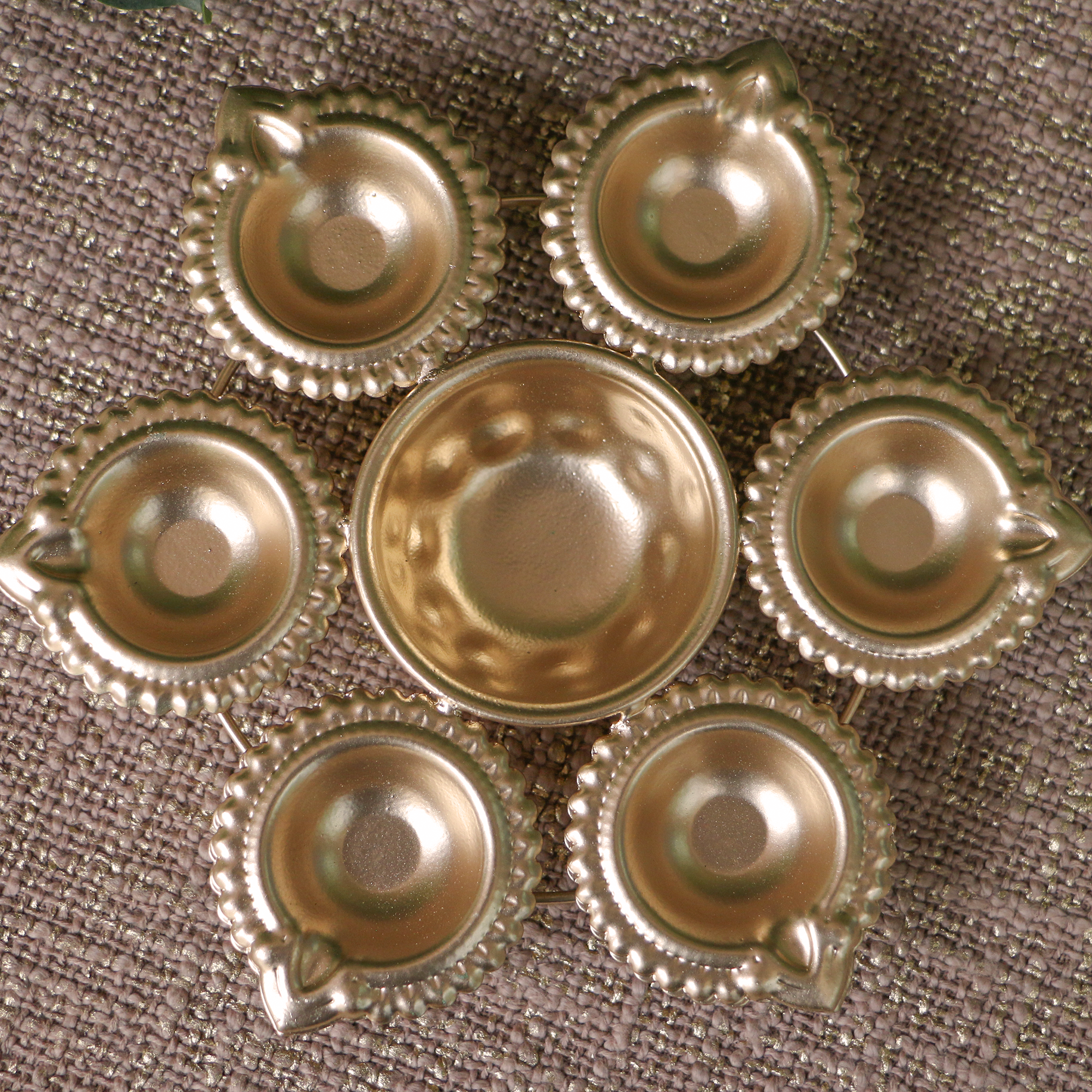 Ambi Metal Urli and Diyas for Blissful Home Decor Collection - Regular - 7 inch