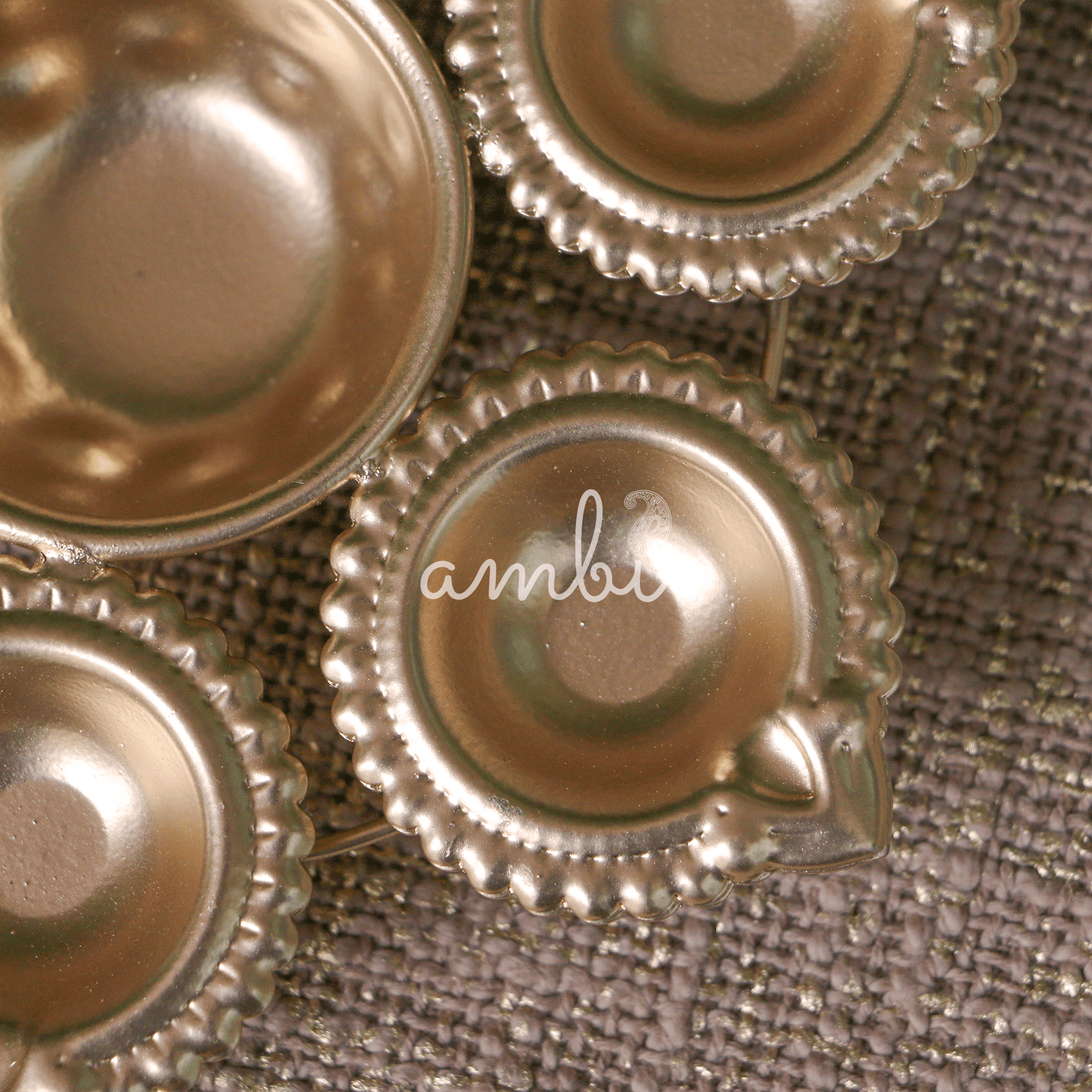 Ambi Metal Urli and Diyas for Blissful Home Decor Collection - Regular - 7 inch