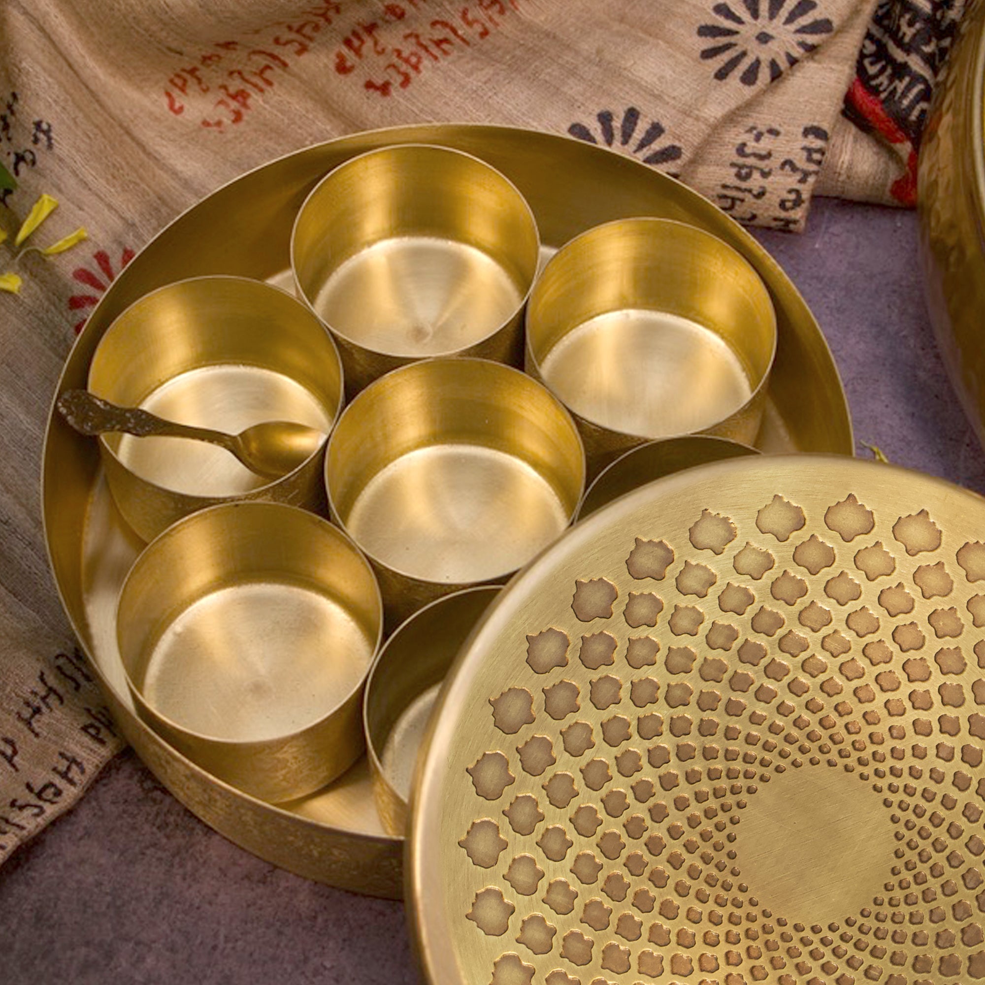 Classy Pure Brass Spice Box Masala Daani with 7 Spice Containers - with Antique Finish - 8 Inch