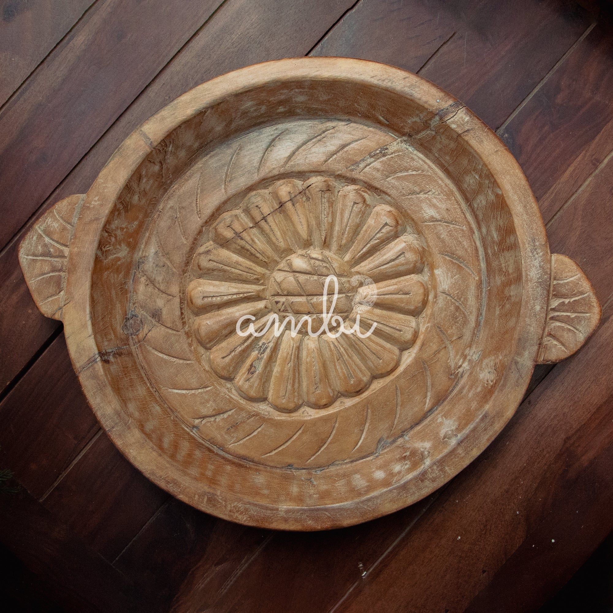 Vintage Wooden Parat - Flower Design