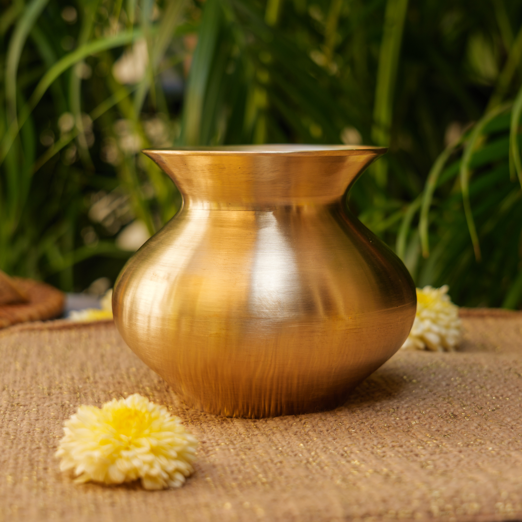 Pure 100% Lead Free Kansa Lota Kalash for Pooja or Water Storage - Pooja / Rituals / Health - 650 ML