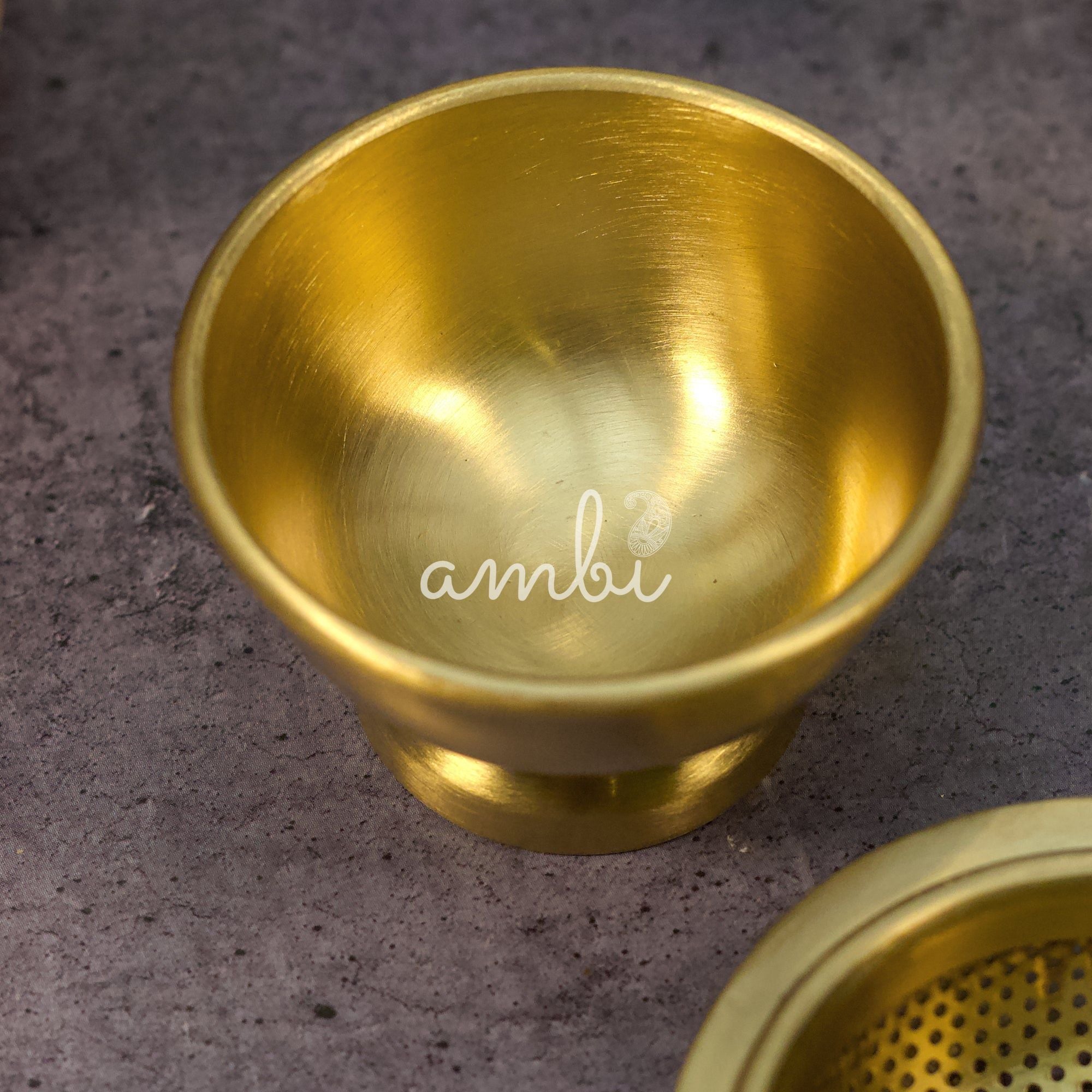 Fish Shaped Tea Medium Sized Strainer with Resting Pot