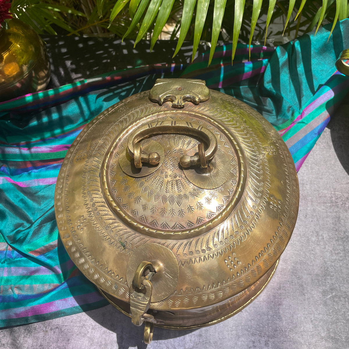 Vintage Carved Exquisite Jewellery Box ( Paan Daan) - Large